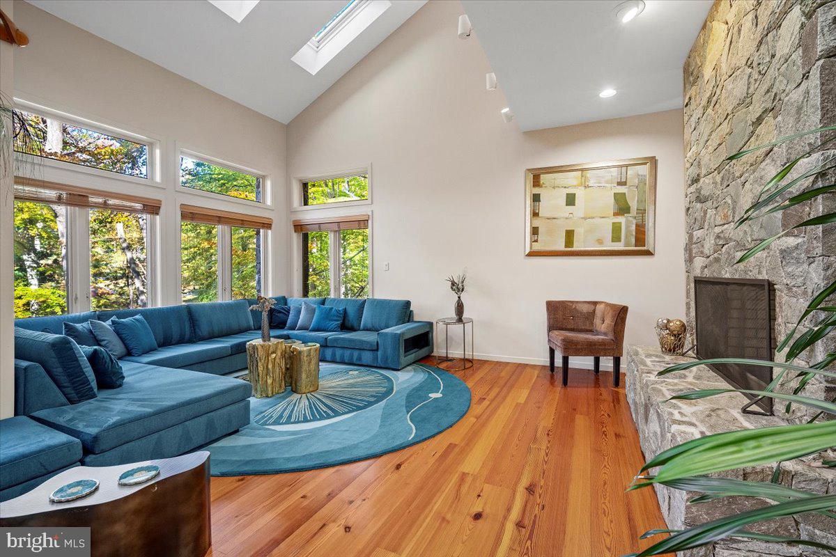 BANNOCKBURN - Residential