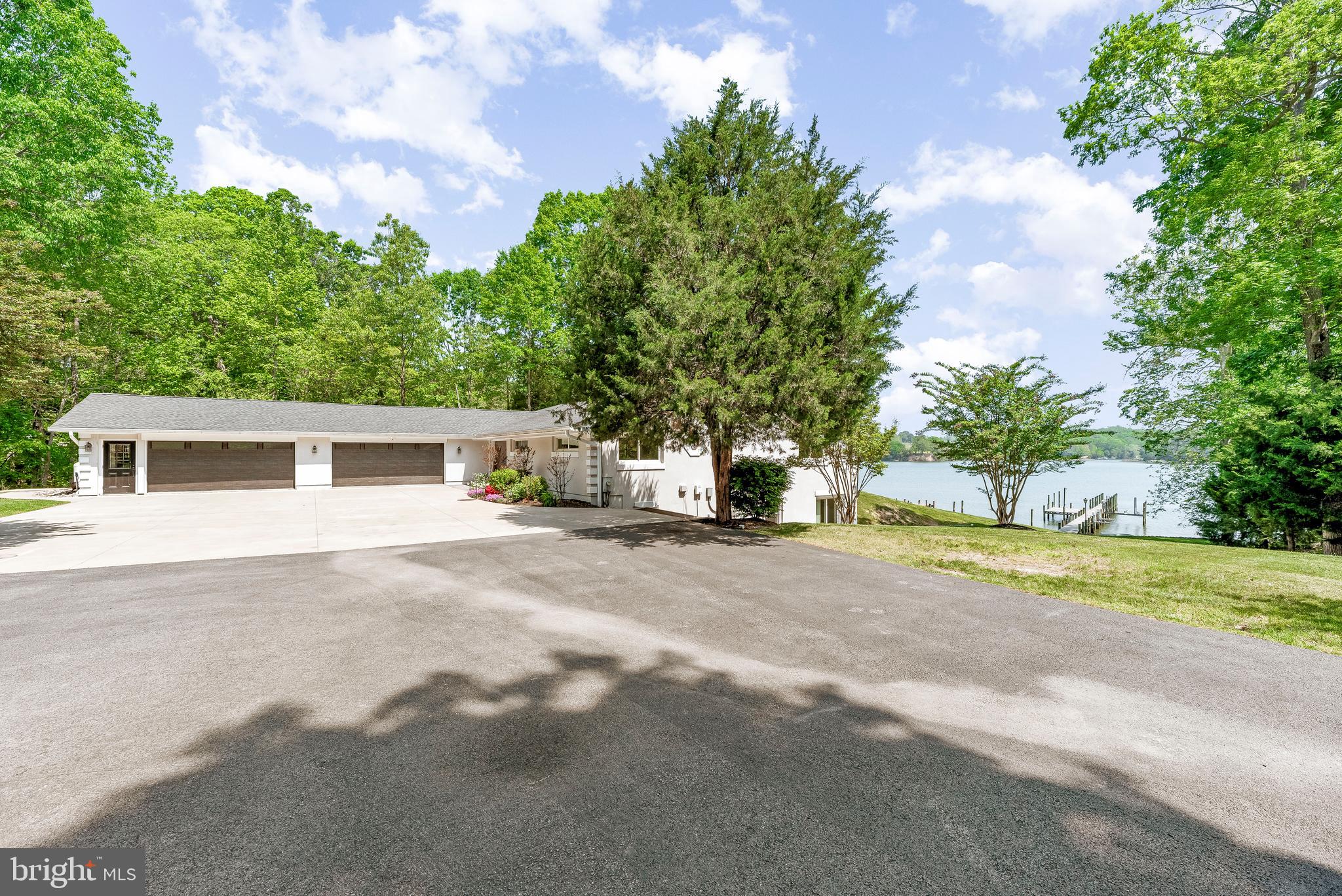 CAPE LEONARD - Residential