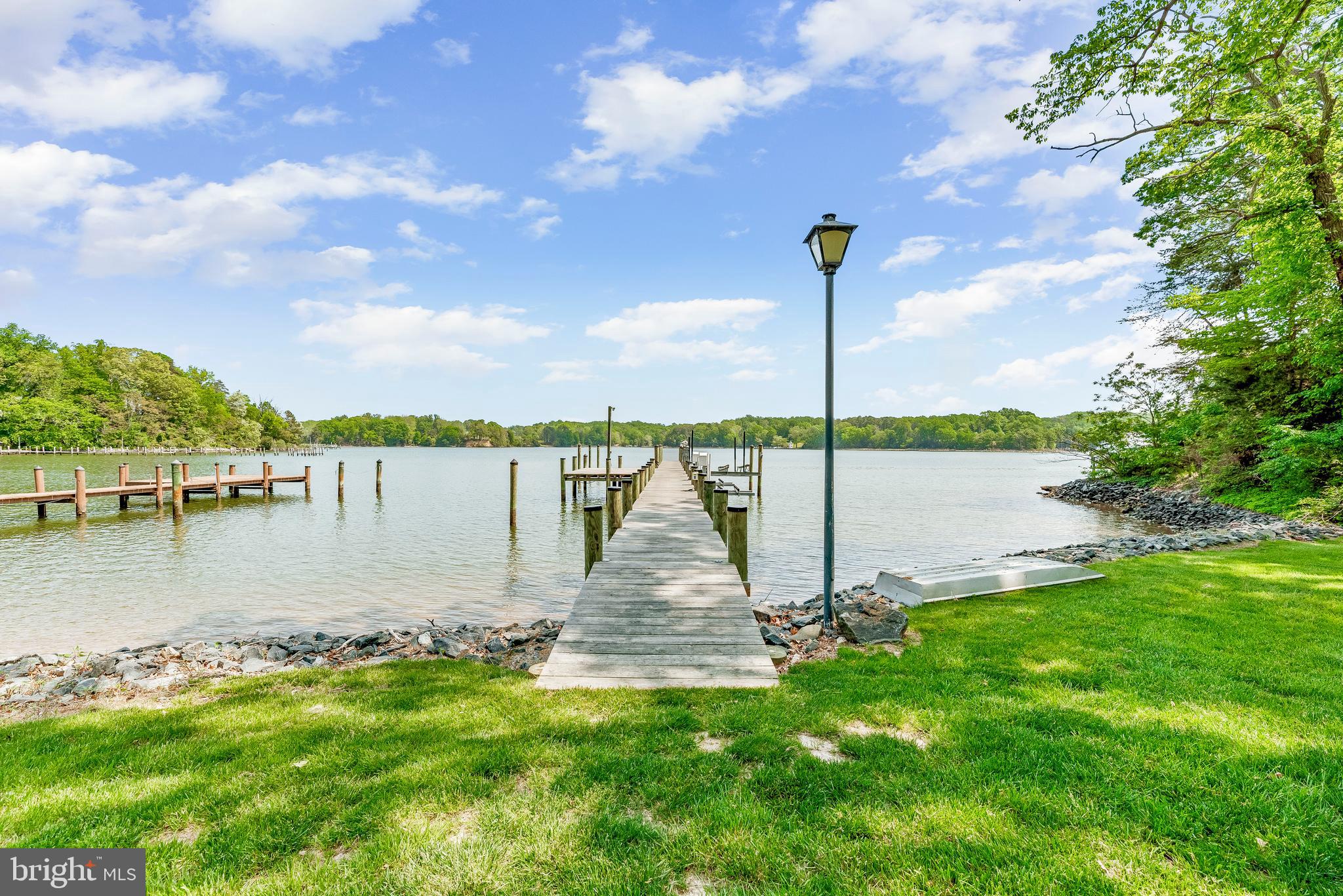 CAPE LEONARD - Residential