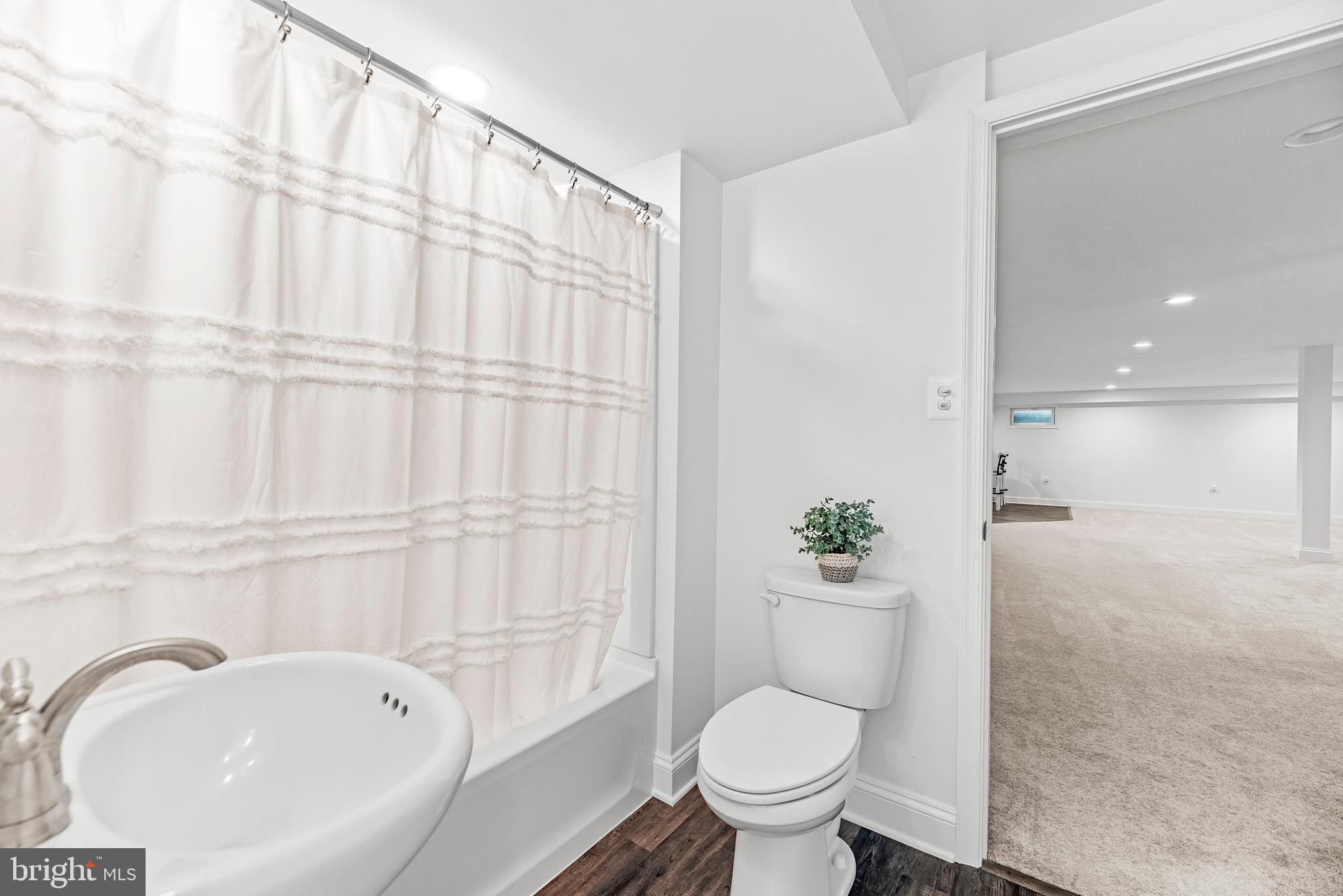 CAPE LEONARD - Residential