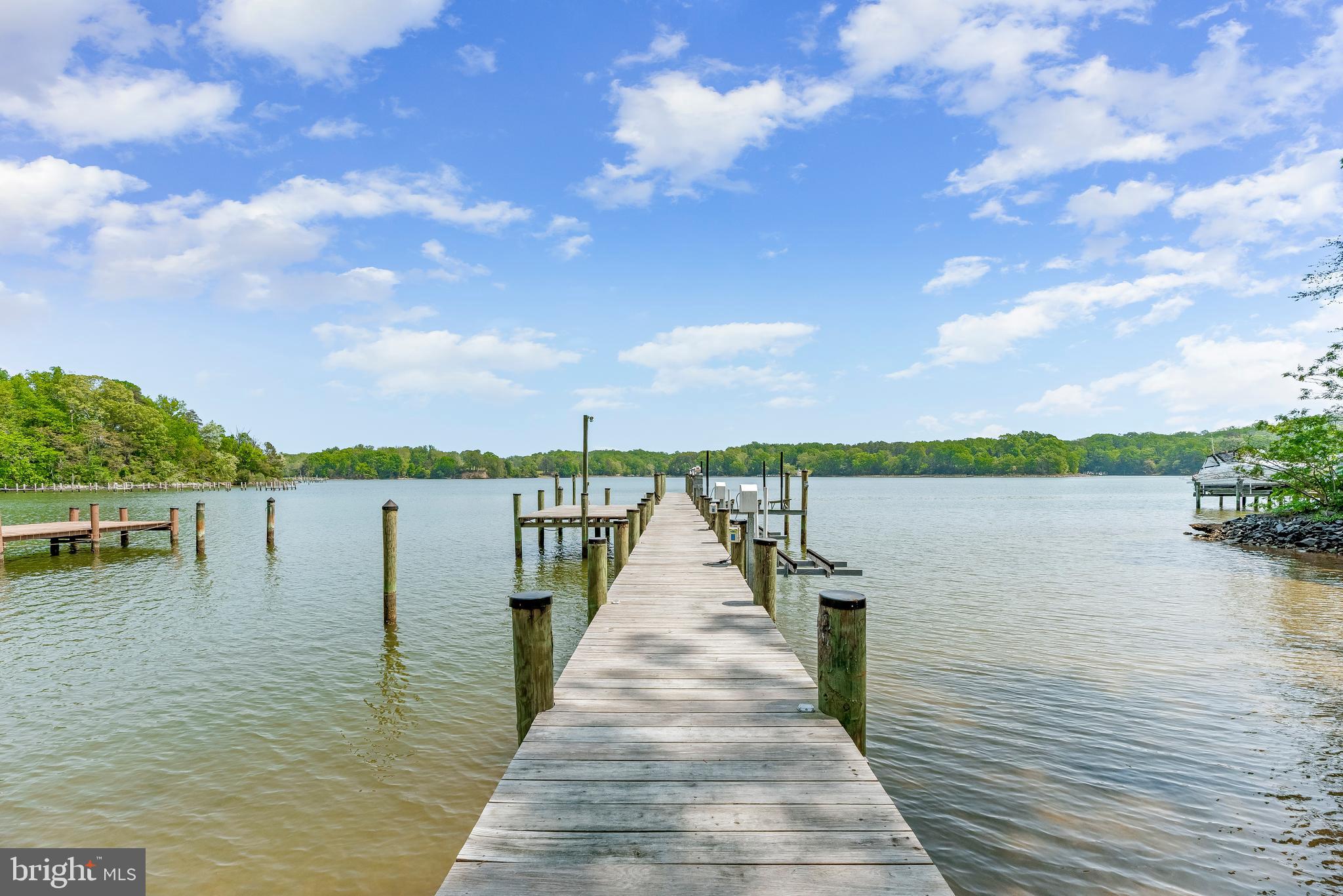 CAPE LEONARD - Residential