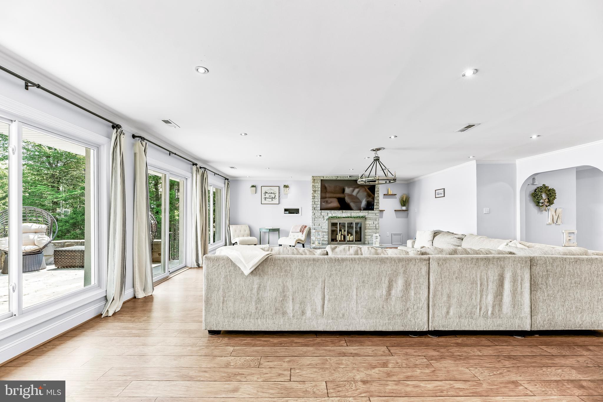 CAPE LEONARD - Residential