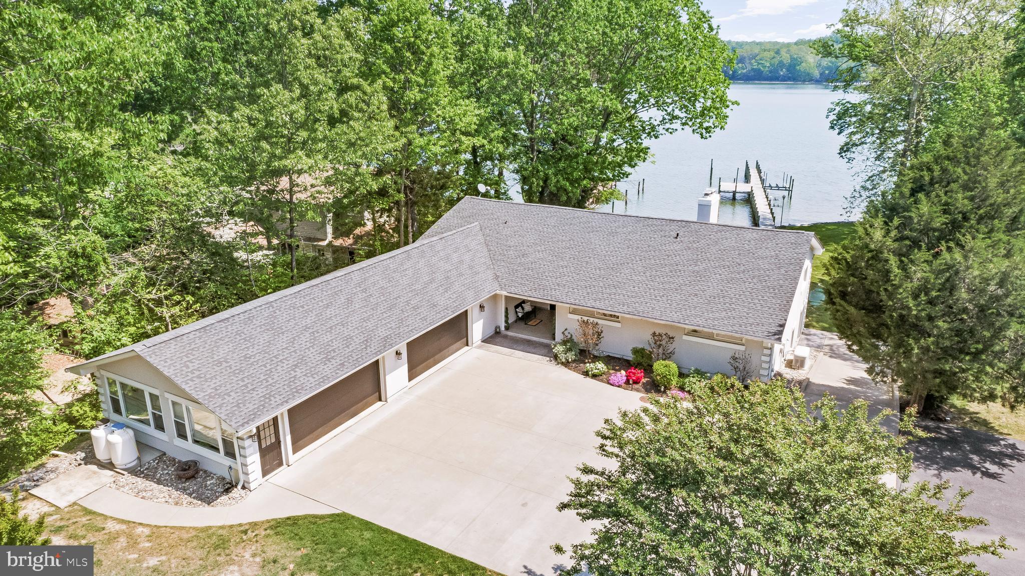 CAPE LEONARD - Residential