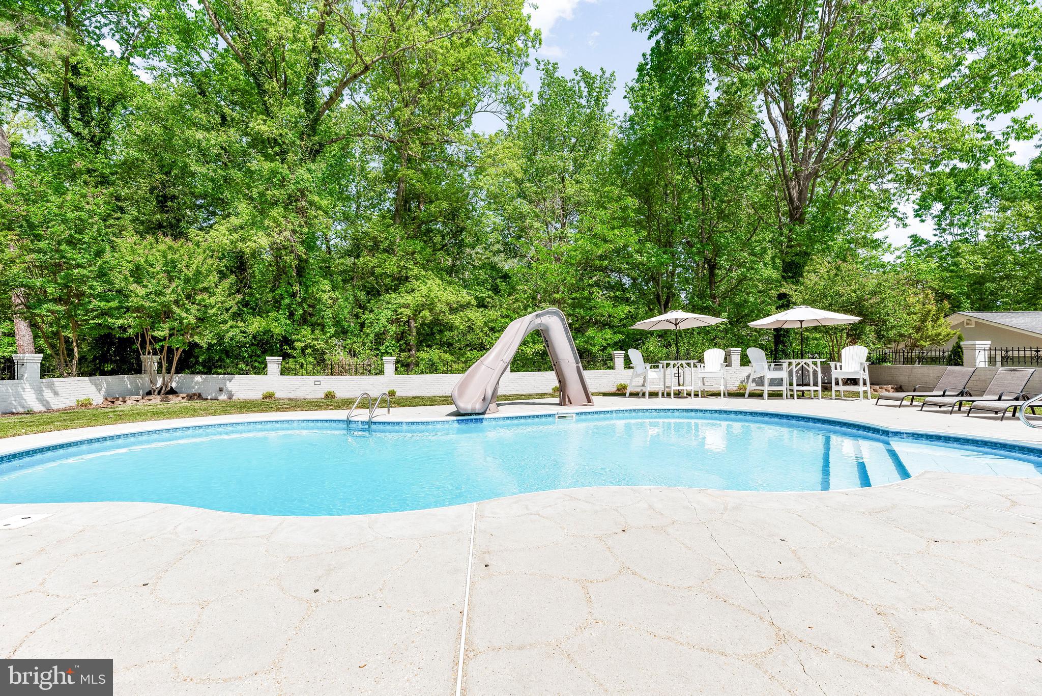 CAPE LEONARD - Residential