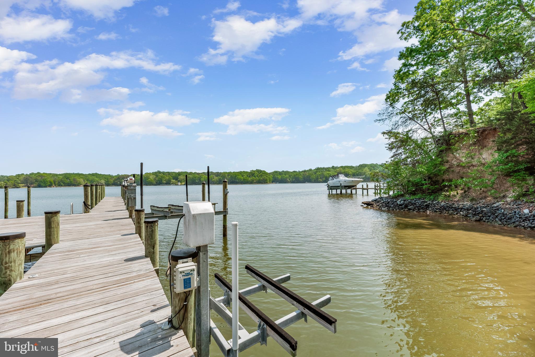 CAPE LEONARD - Residential