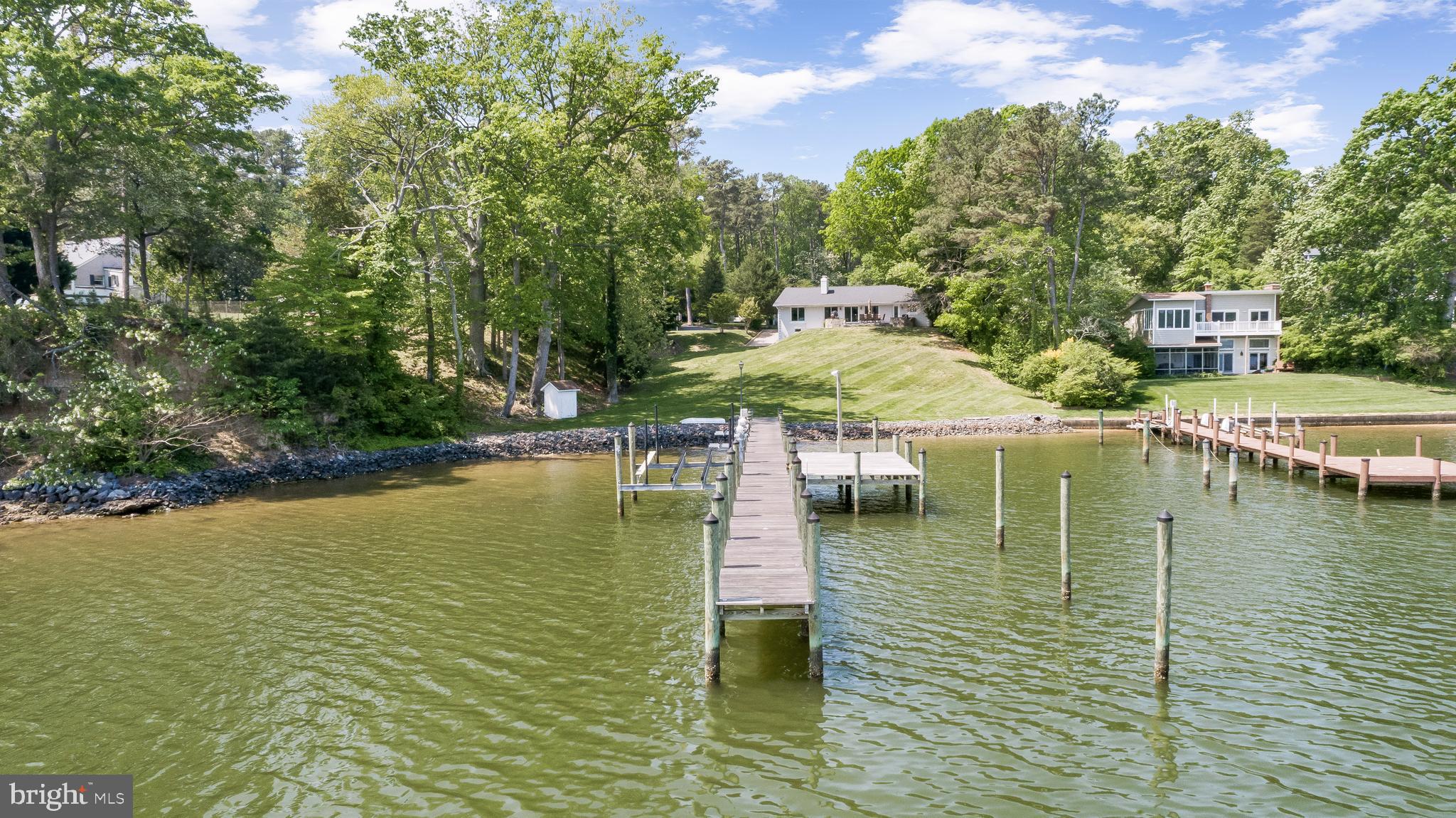 CAPE LEONARD - Residential