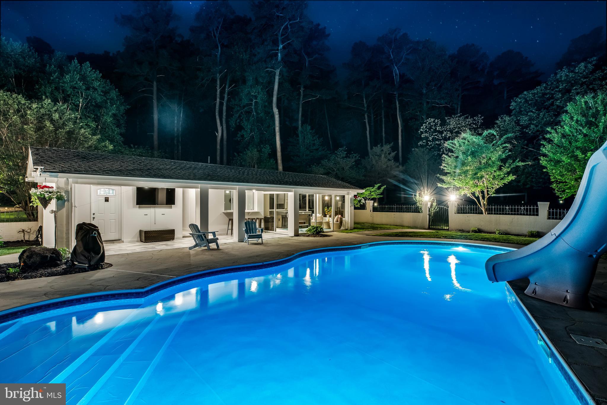 CAPE LEONARD - Residential