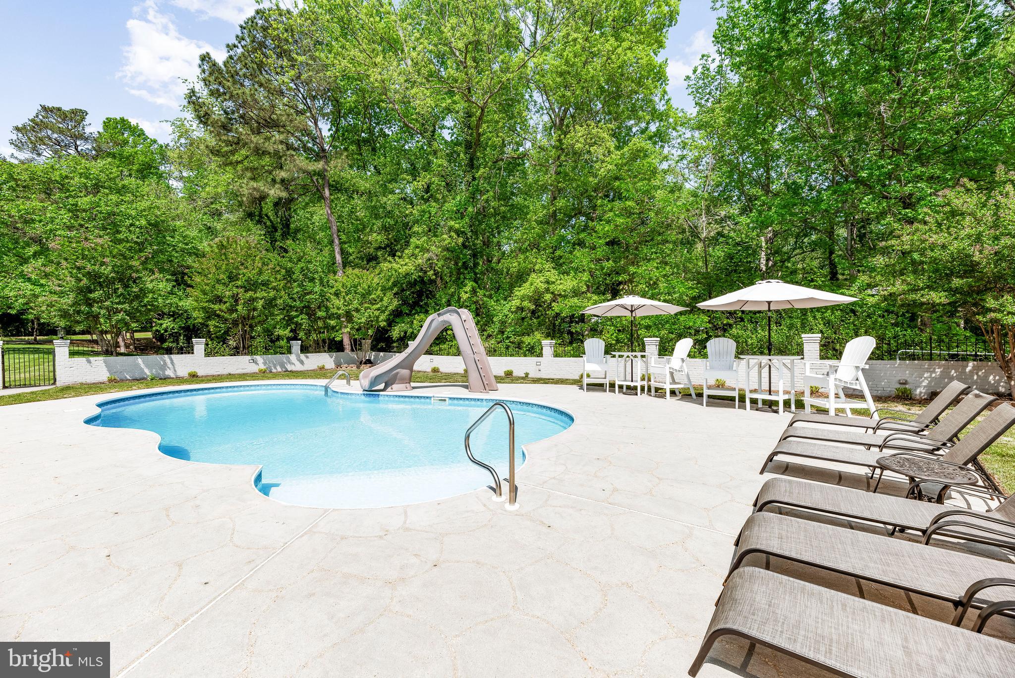 CAPE LEONARD - Residential