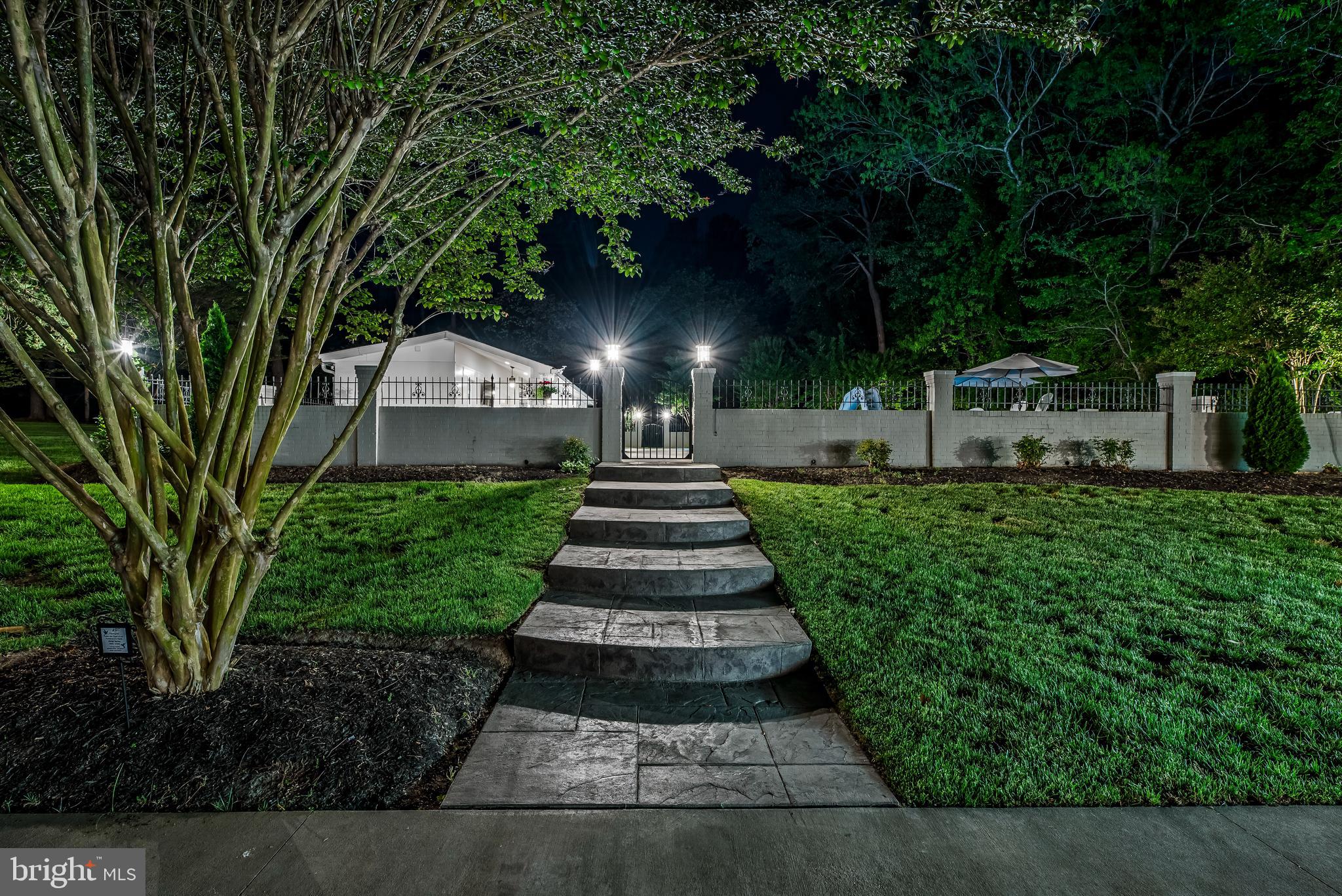 CAPE LEONARD - Residential