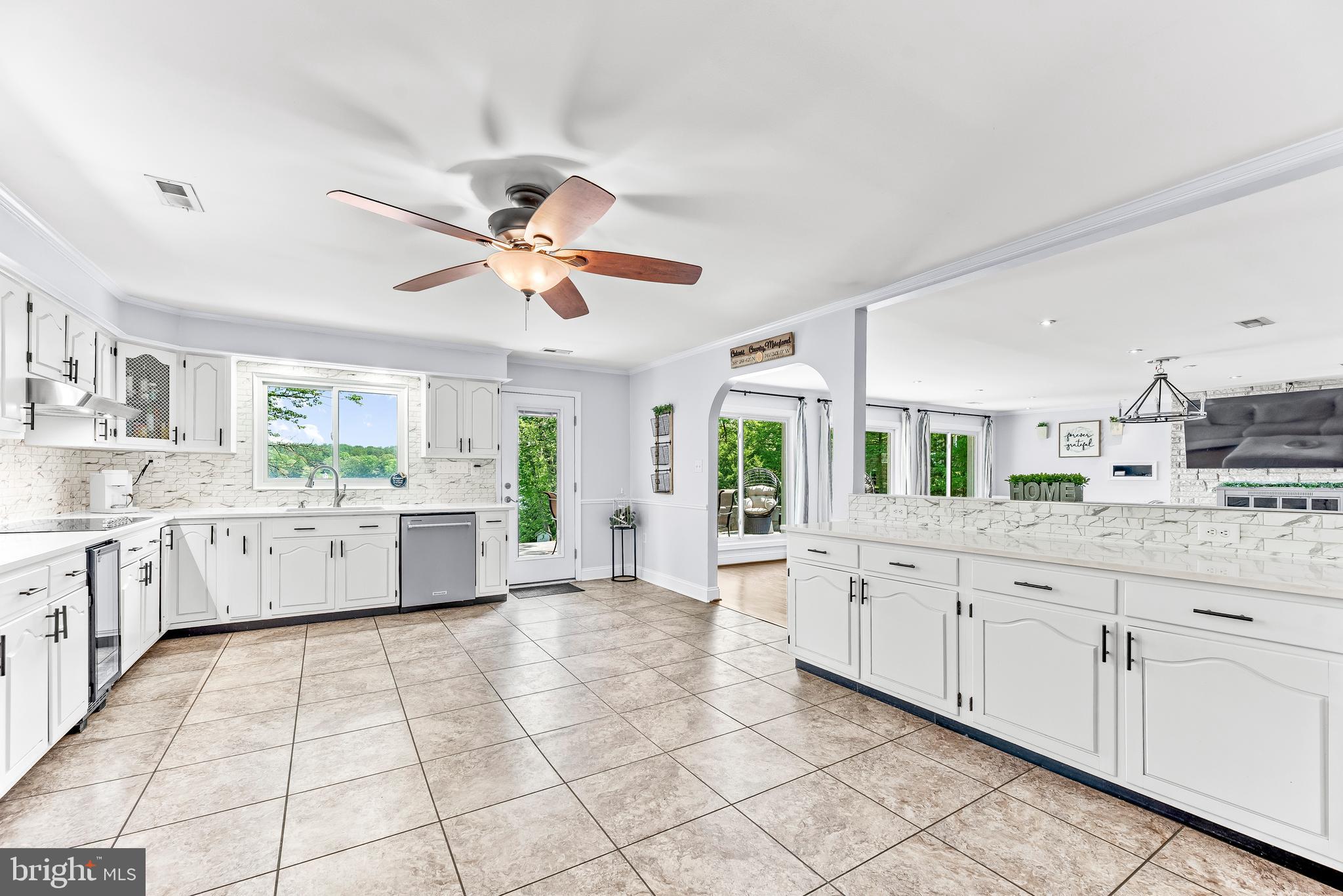 CAPE LEONARD - Residential