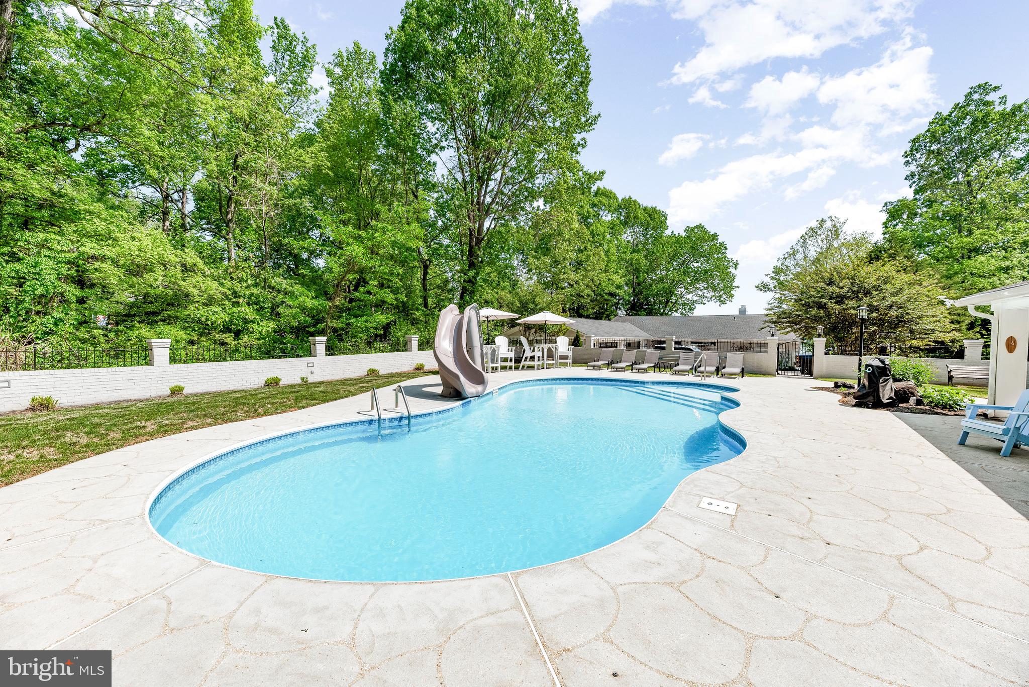 CAPE LEONARD - Residential