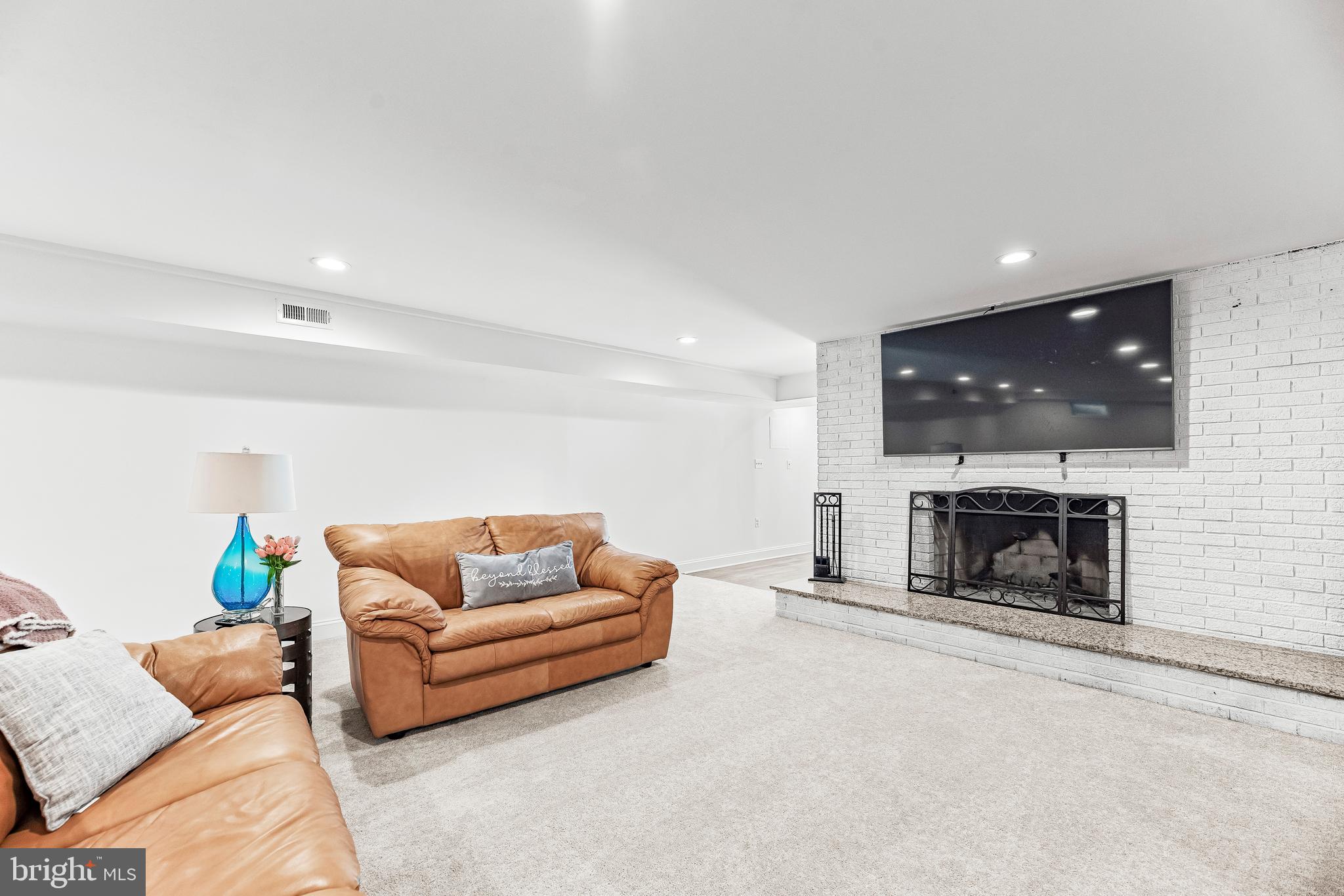 CAPE LEONARD - Residential