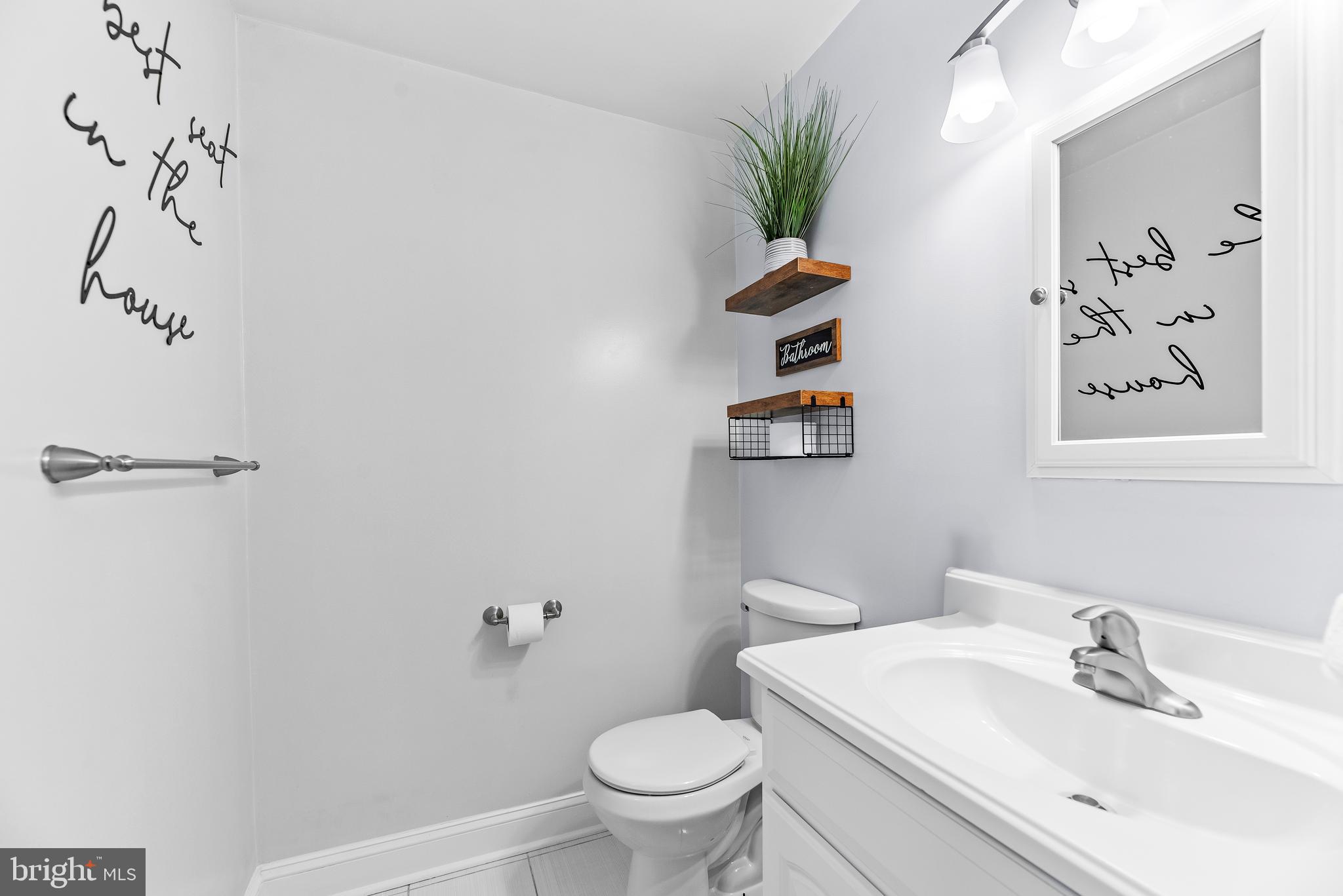 CAPE LEONARD - Residential