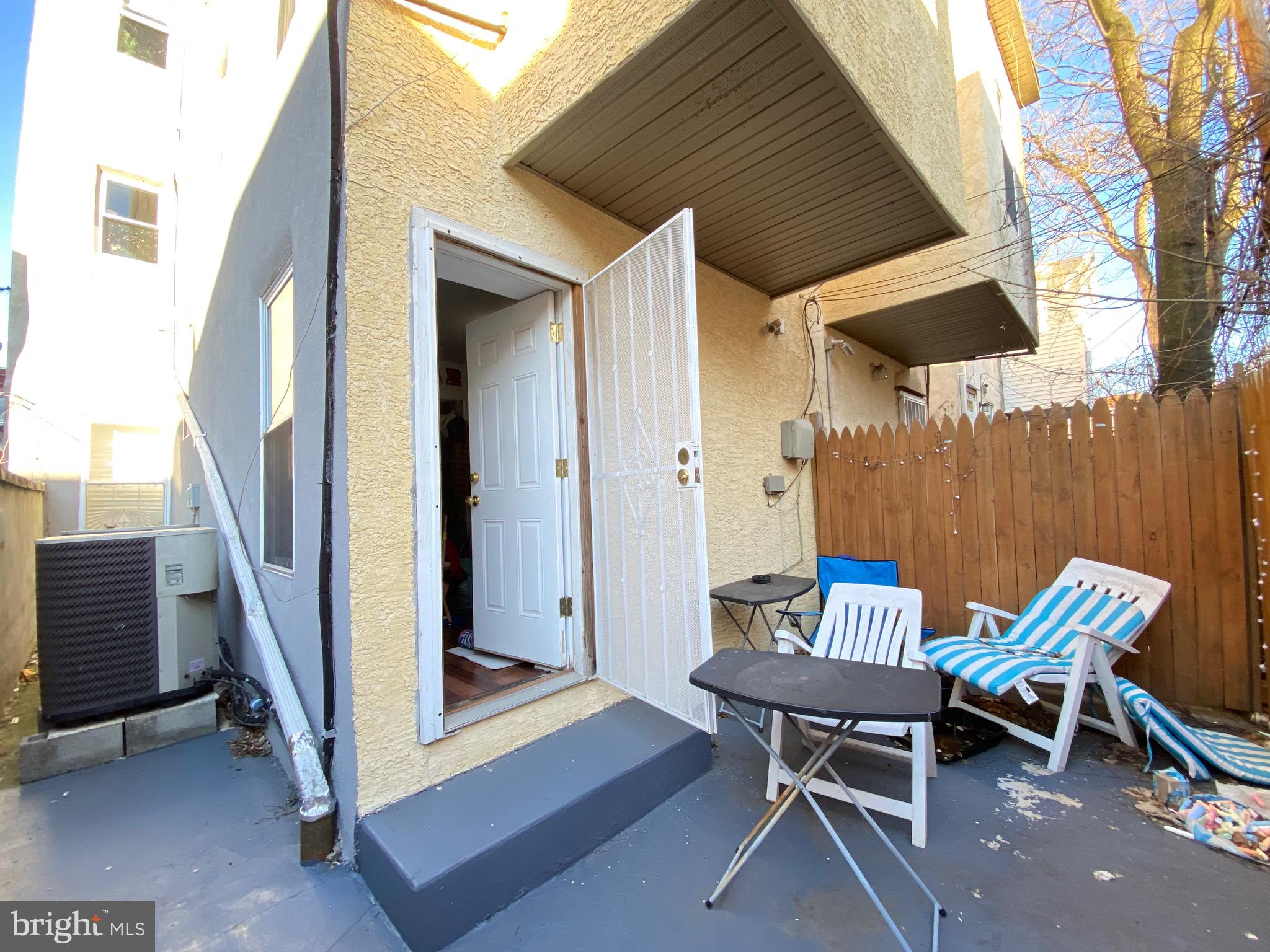 TEMPLE UNIVERSITY - Residential Lease