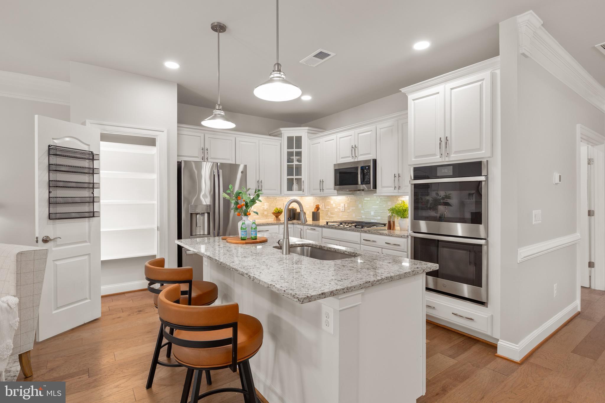 VIRGINIA HERITAGE AT LEE'S PARK - Residential