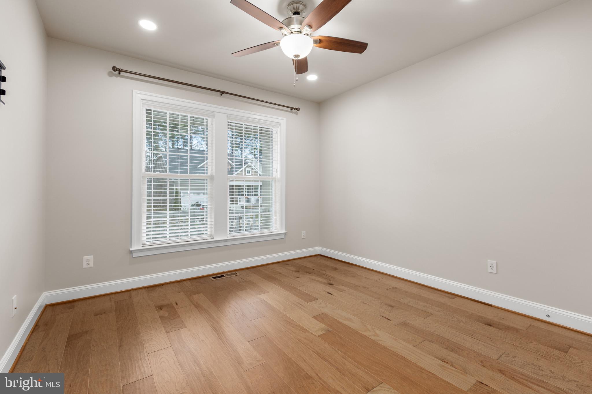 VIRGINIA HERITAGE AT LEE'S PARK - Residential