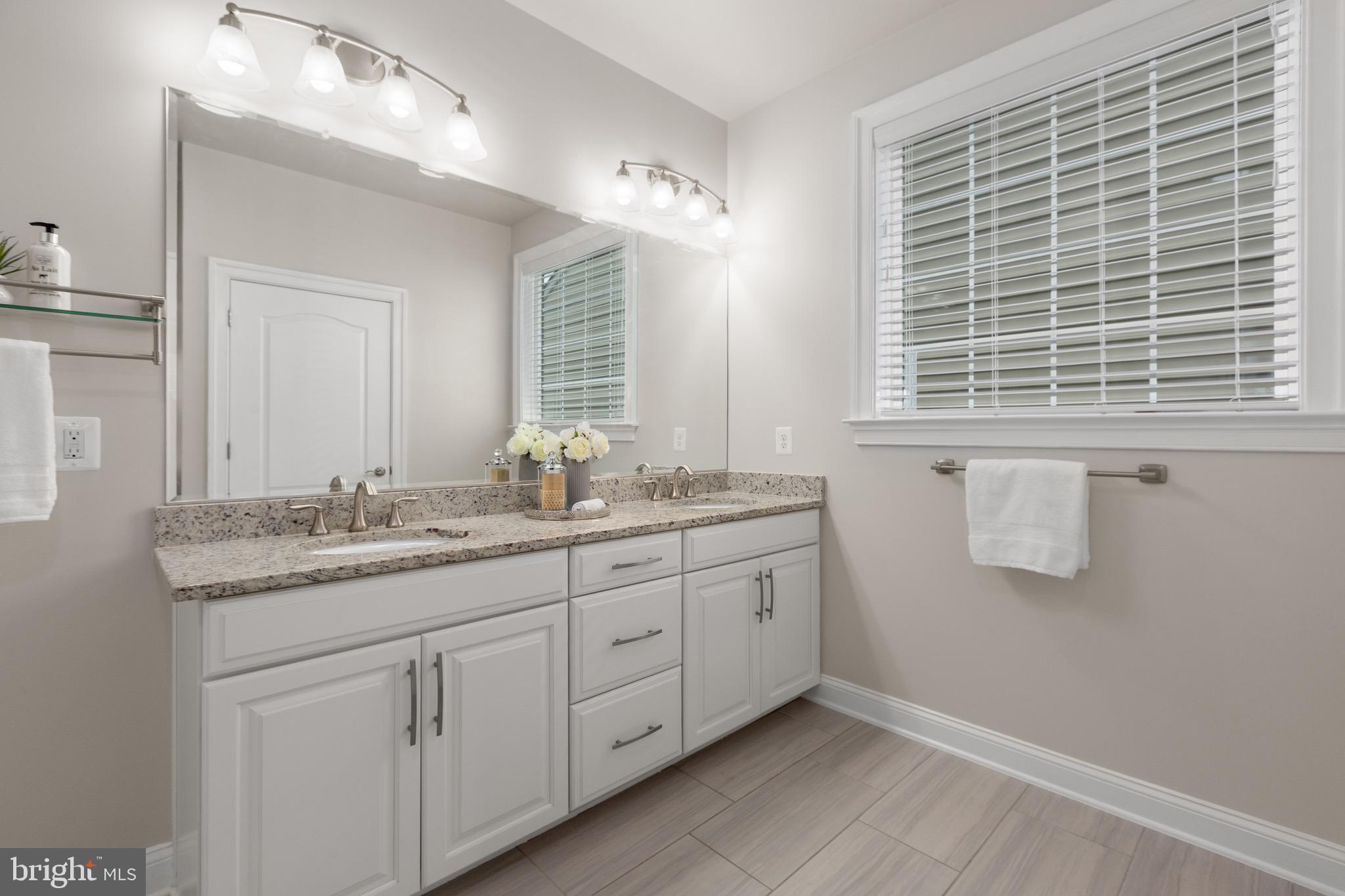 VIRGINIA HERITAGE AT LEE'S PARK - Residential