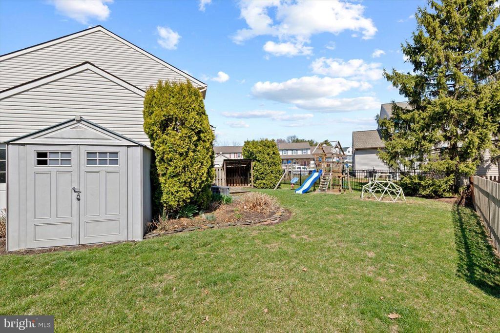 Photo of 237 Zwecker Circle, NEW HOLLAND, PA 17557 (MLS # PALA2066896)