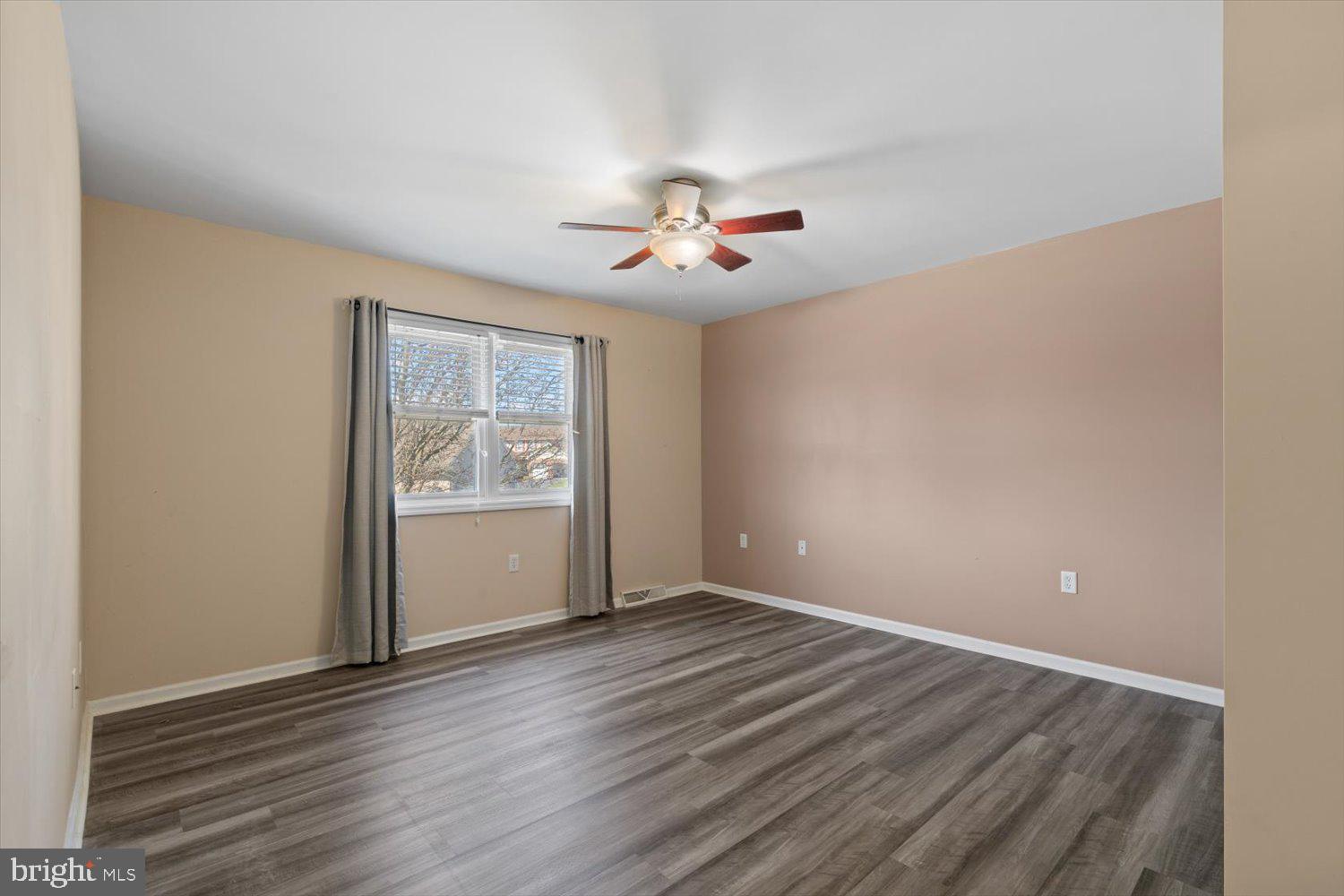 NEW HOLLAND BOROUGH - Residential