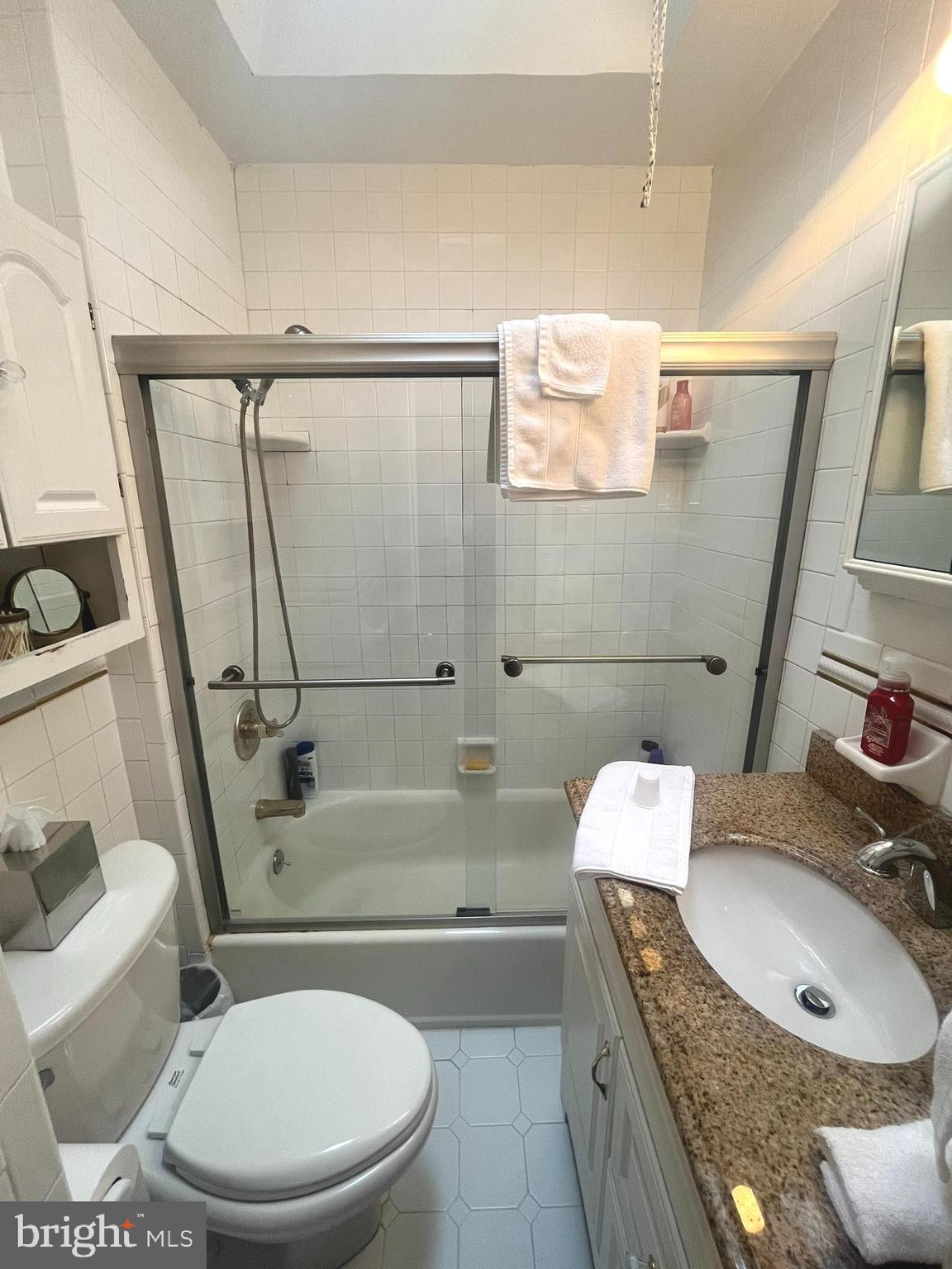 MAYFAIR (WEST) - Residential