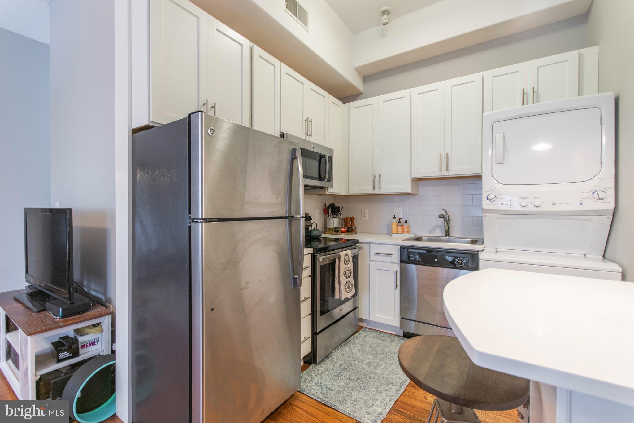 BELLA VISTA - Residential Lease