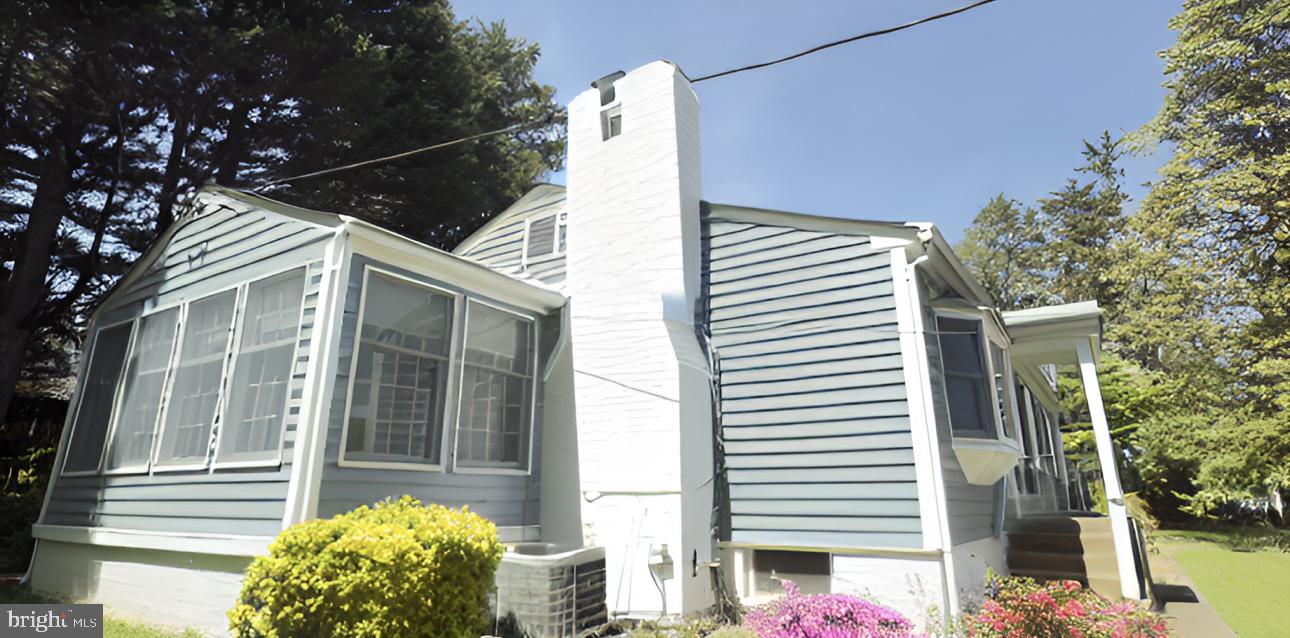 NORTH ARLINGTON - Residential