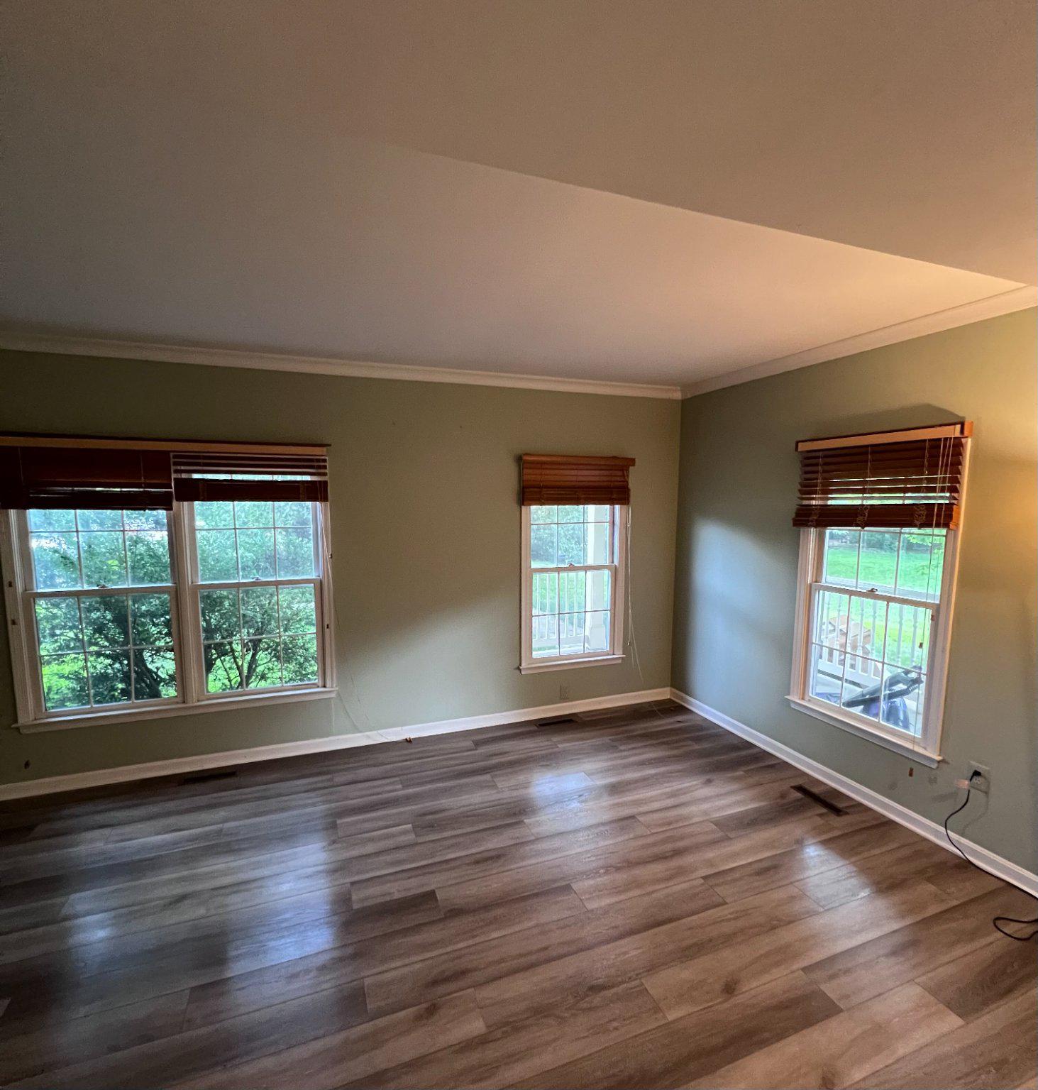8686 MANAHAN DRIVE