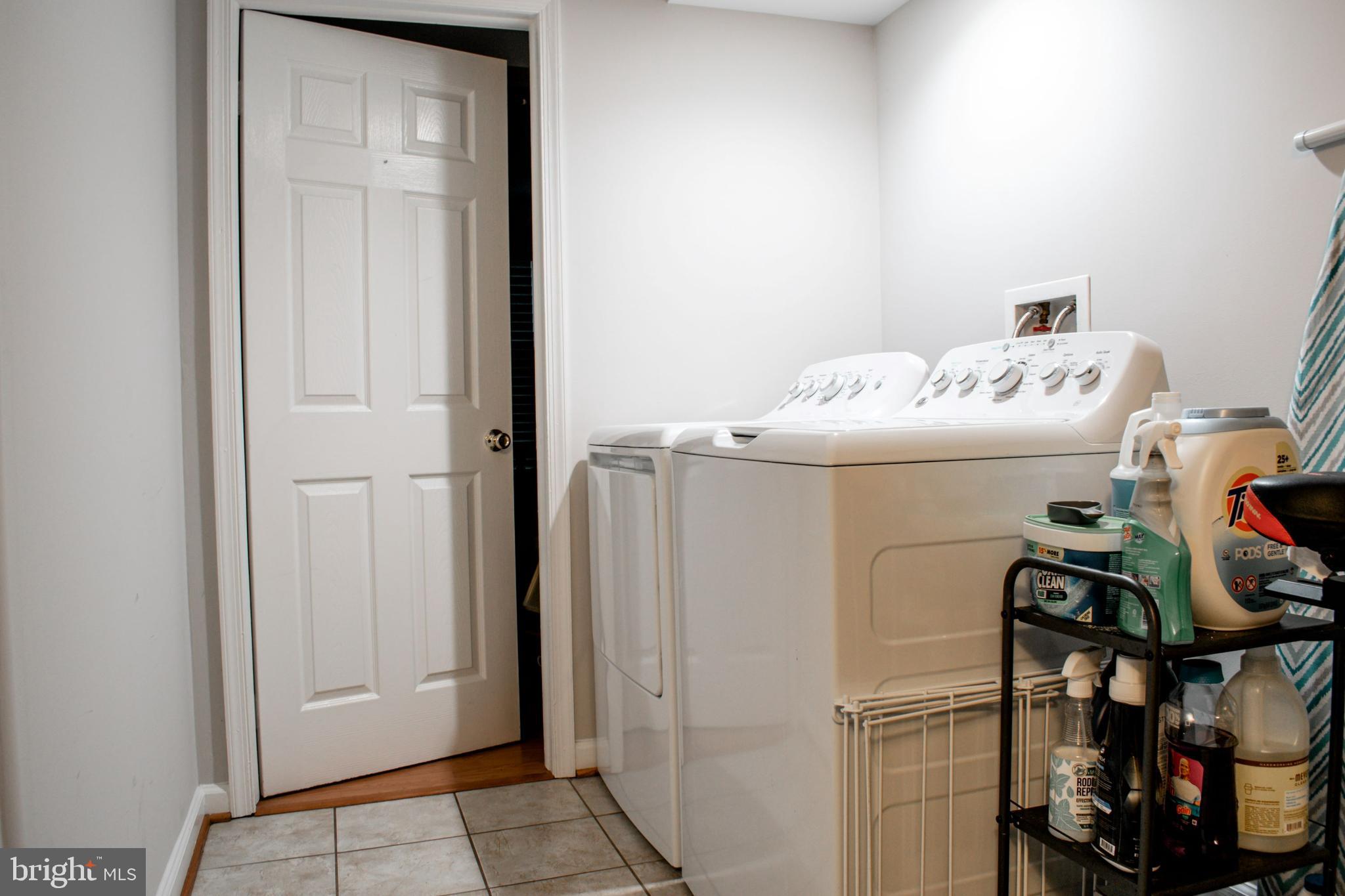 ARLINGTON RUN - Residential Lease