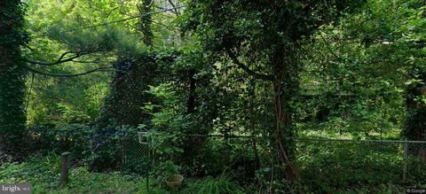 Photo of 8191 Fox Street, MANASSAS, VA 20112 (MLS # VAPW2107216)