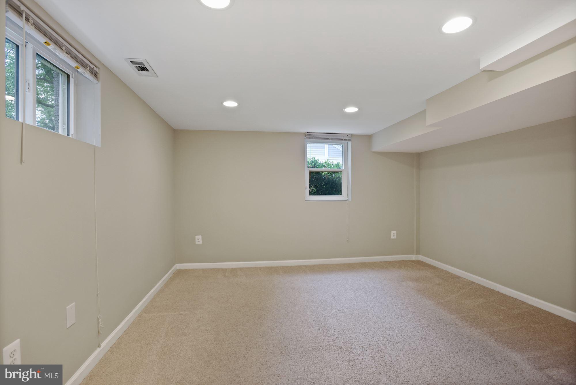 KENT GARDENS - Residential Lease