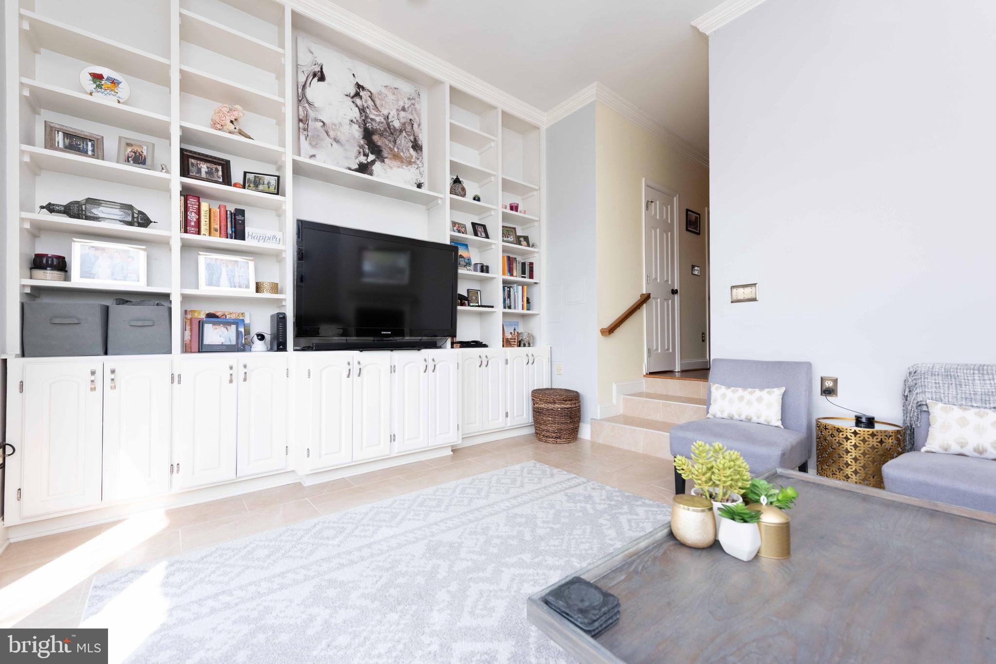 ALEXANDRIA - Residential Lease