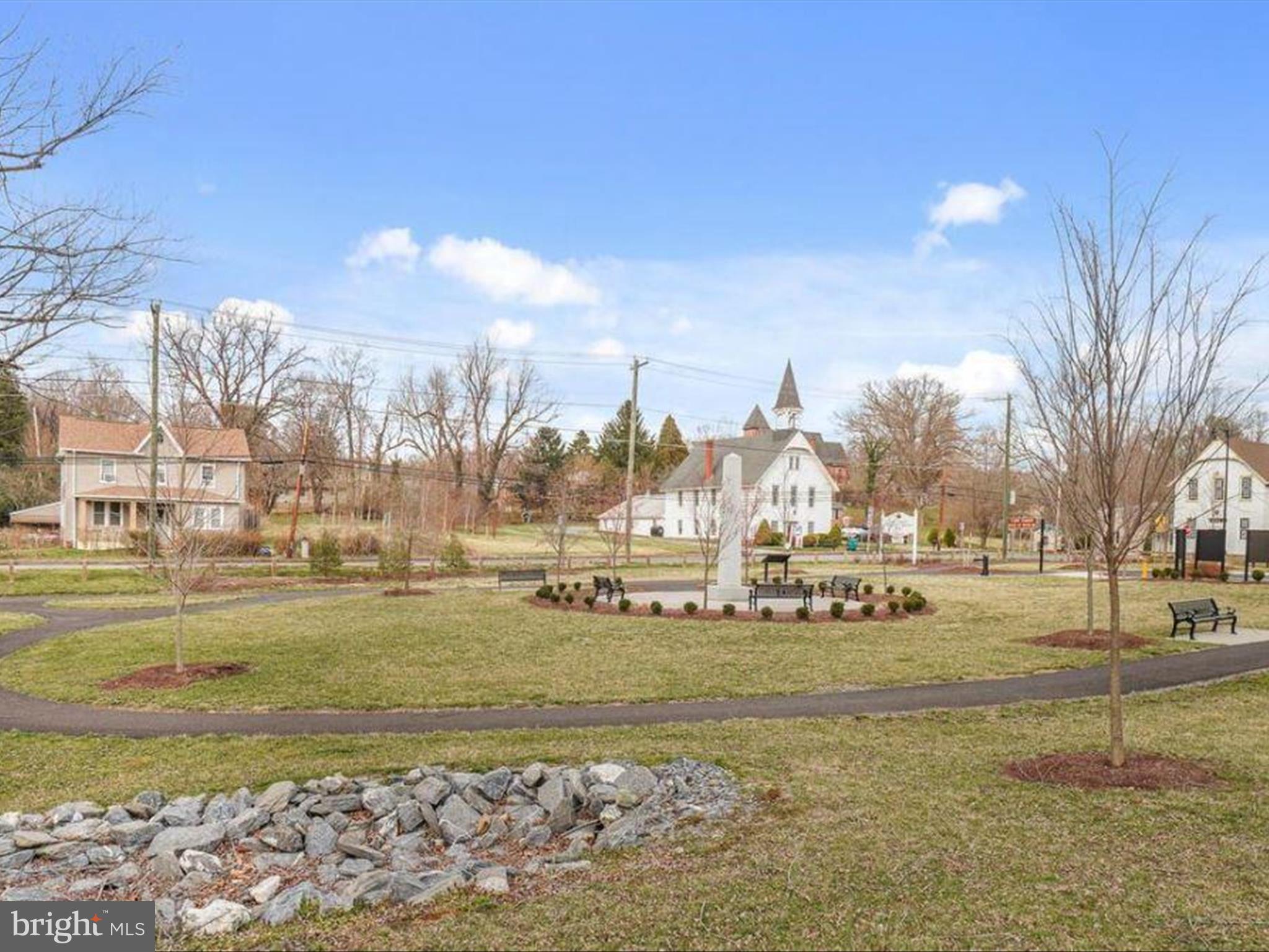 BRUNSWICK - Residential