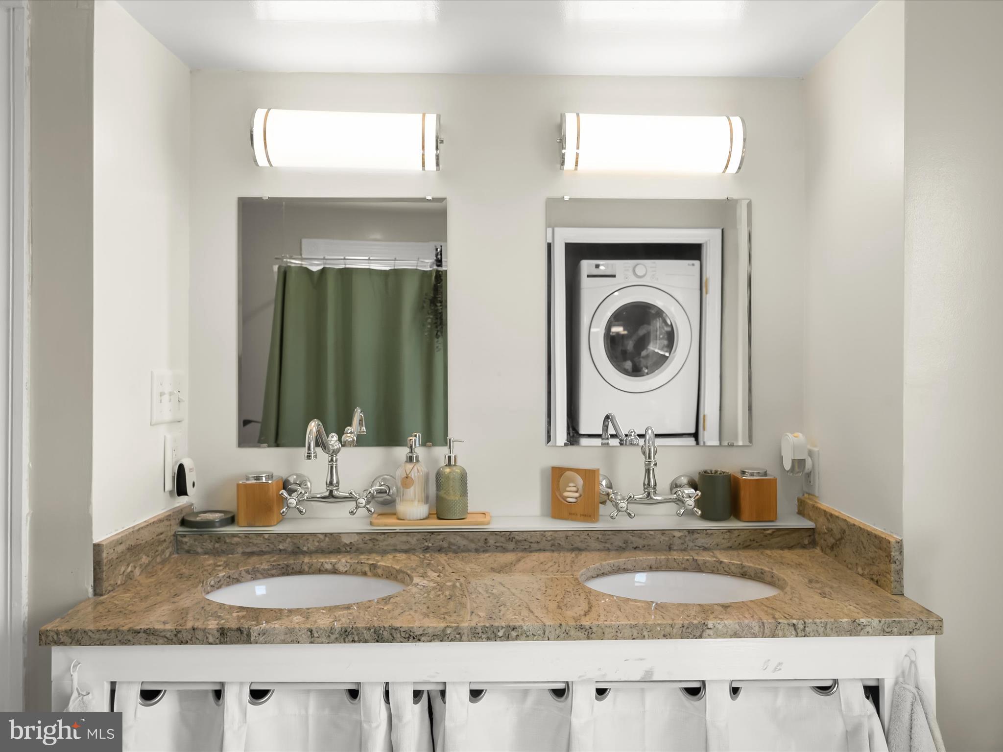 BRUNSWICK - Residential