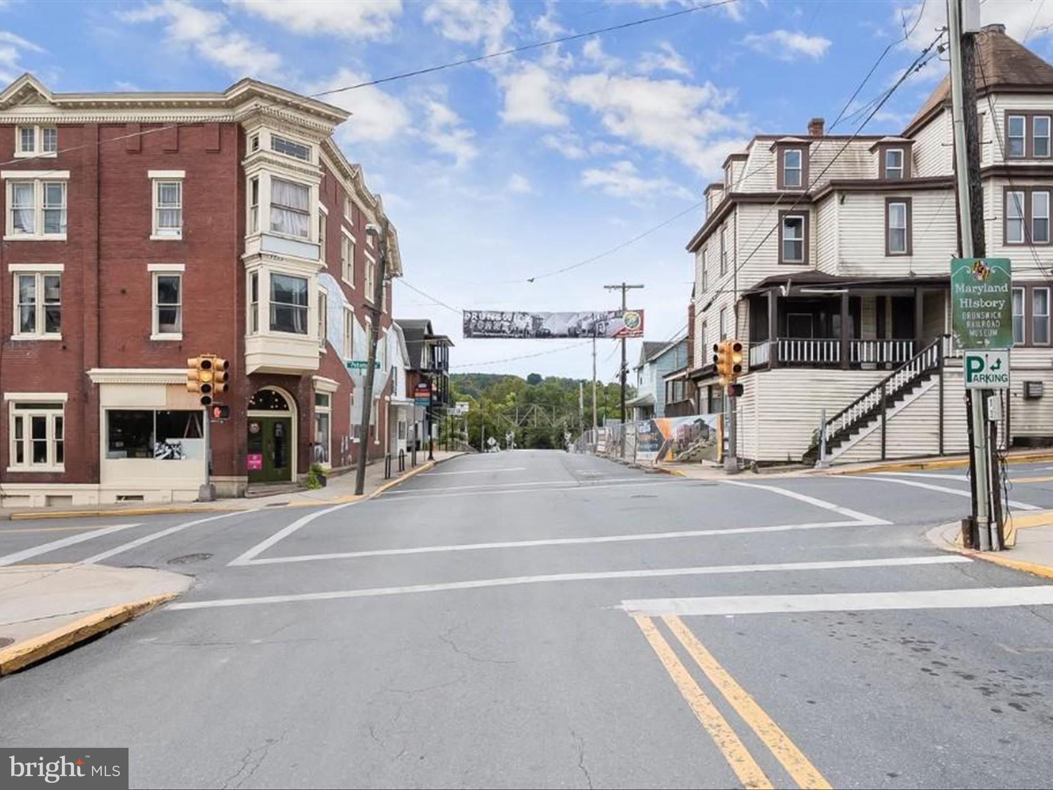 BRUNSWICK - Residential