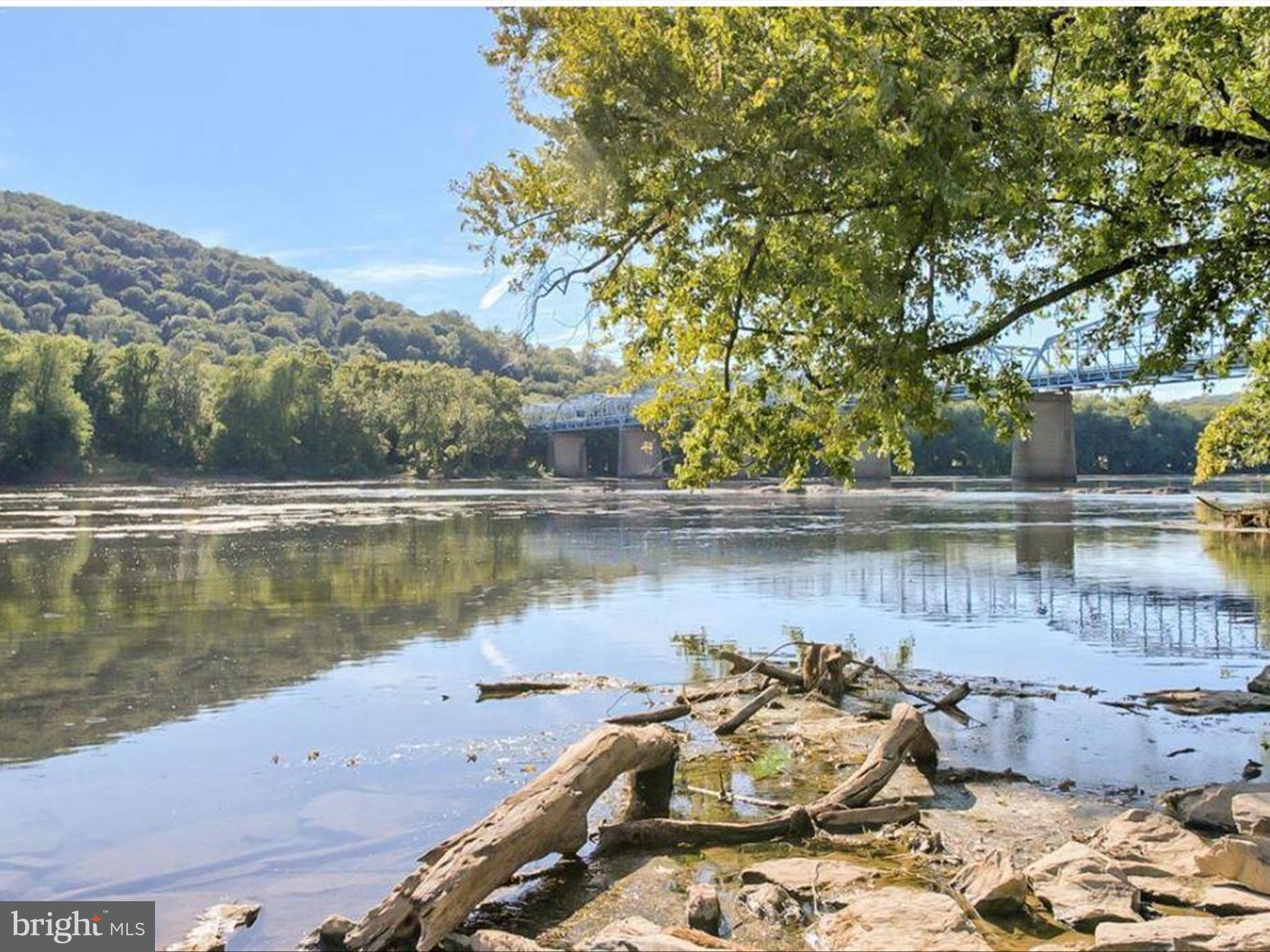 BRUNSWICK - Residential