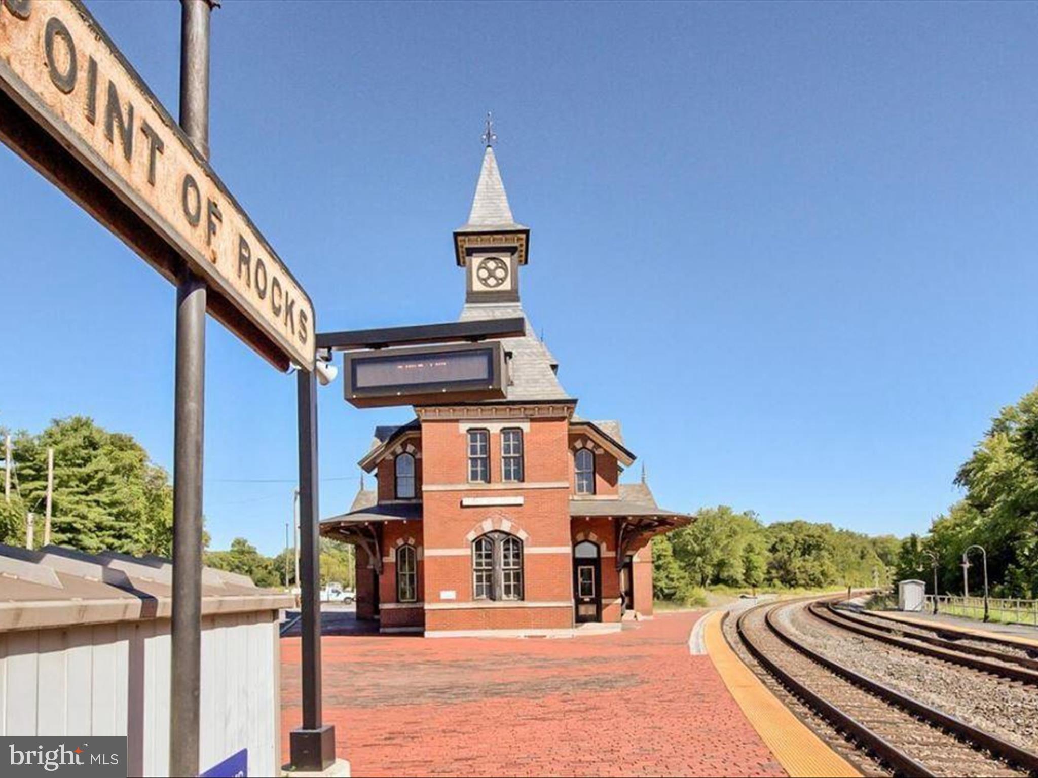 BRUNSWICK - Residential