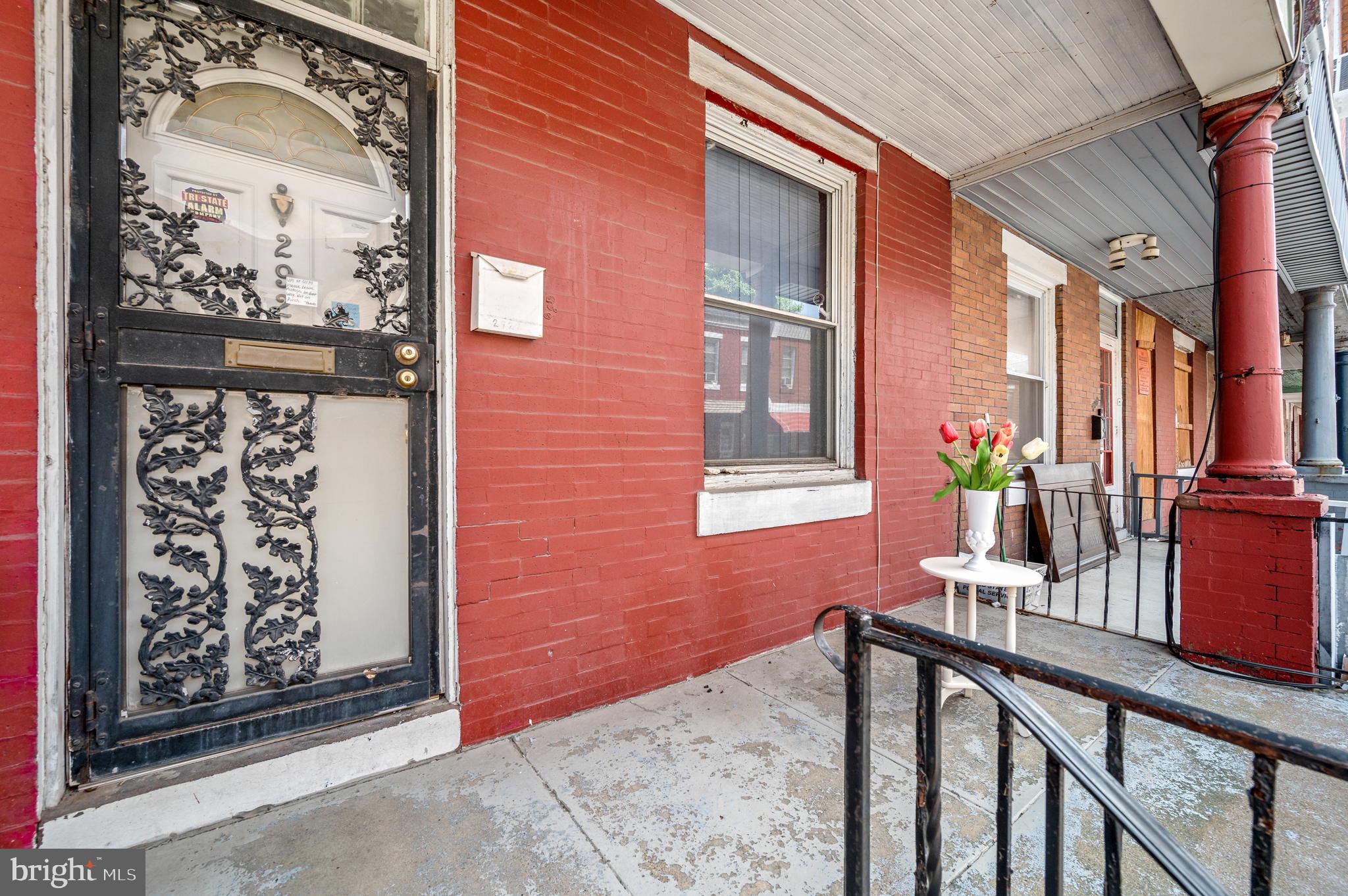 STRAWBERRY MANSION - Residential