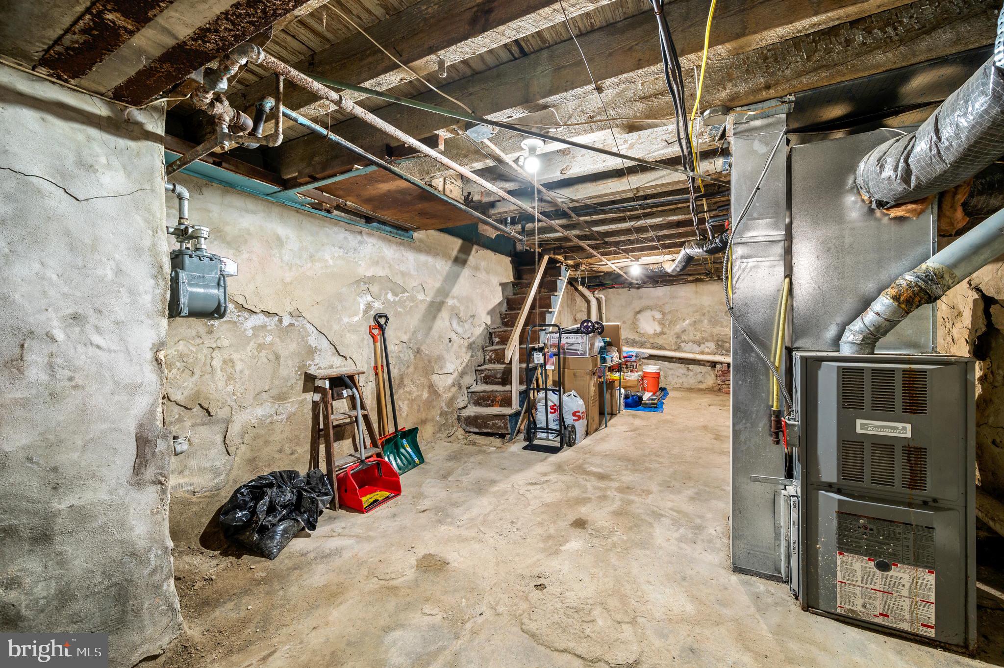 STRAWBERRY MANSION - Residential