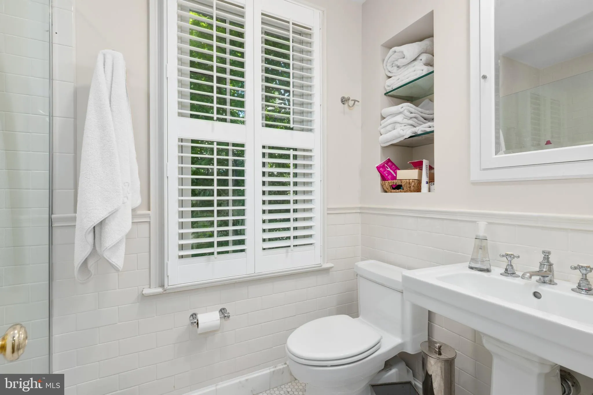 Additional image 82 of 4310 Cathedral Avenue NW, Washington, DC 20016