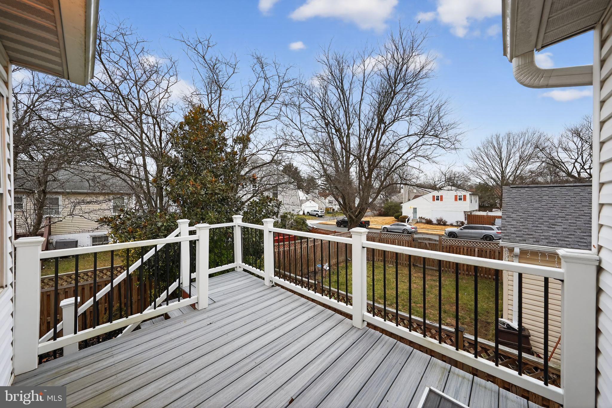 CROFTON DOWNS - Residential