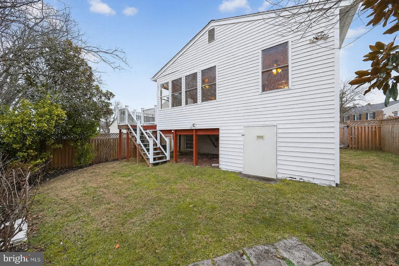 CROFTON DOWNS - Residential