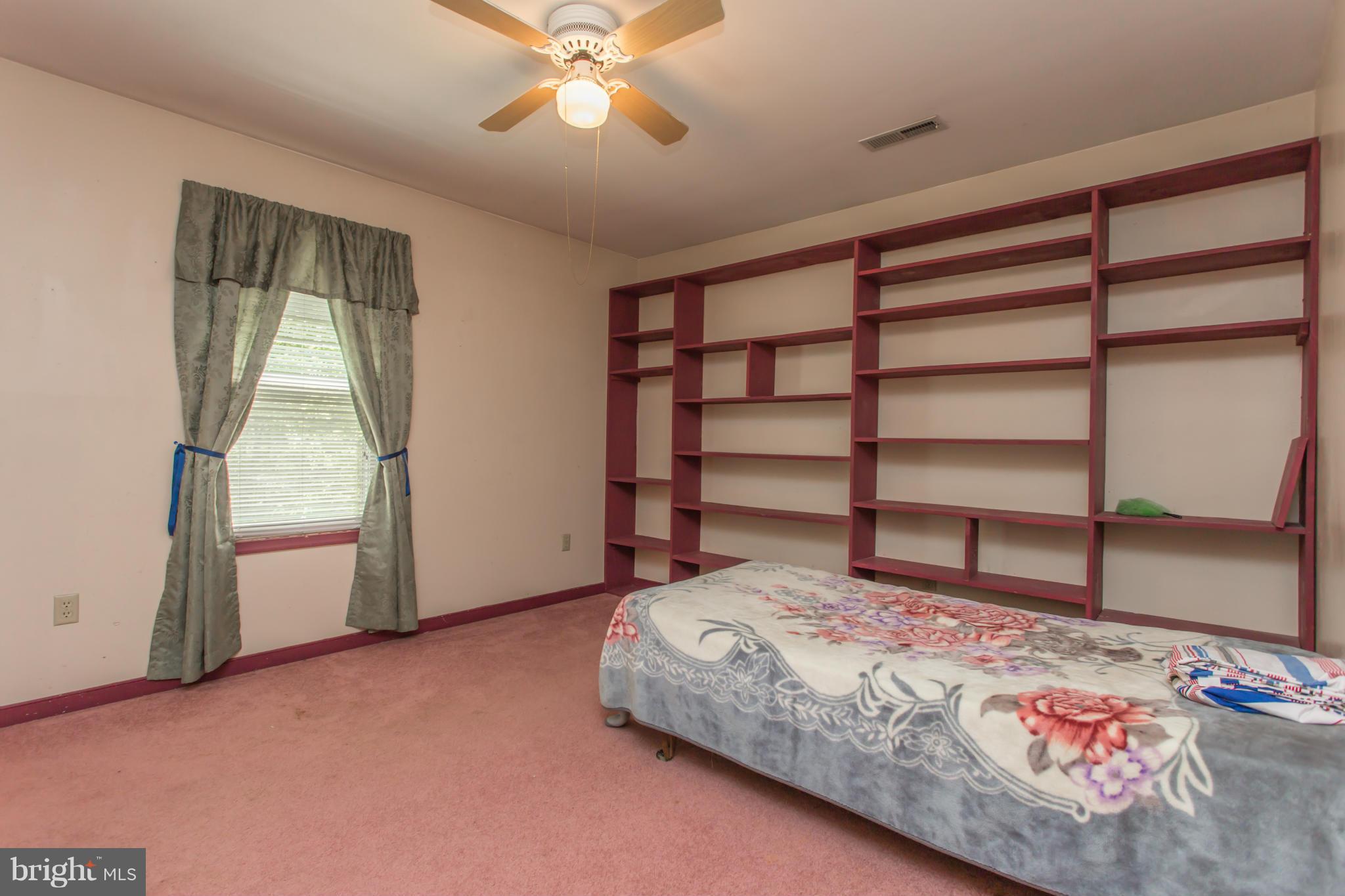 MOUNTAIN VIEW - Residential