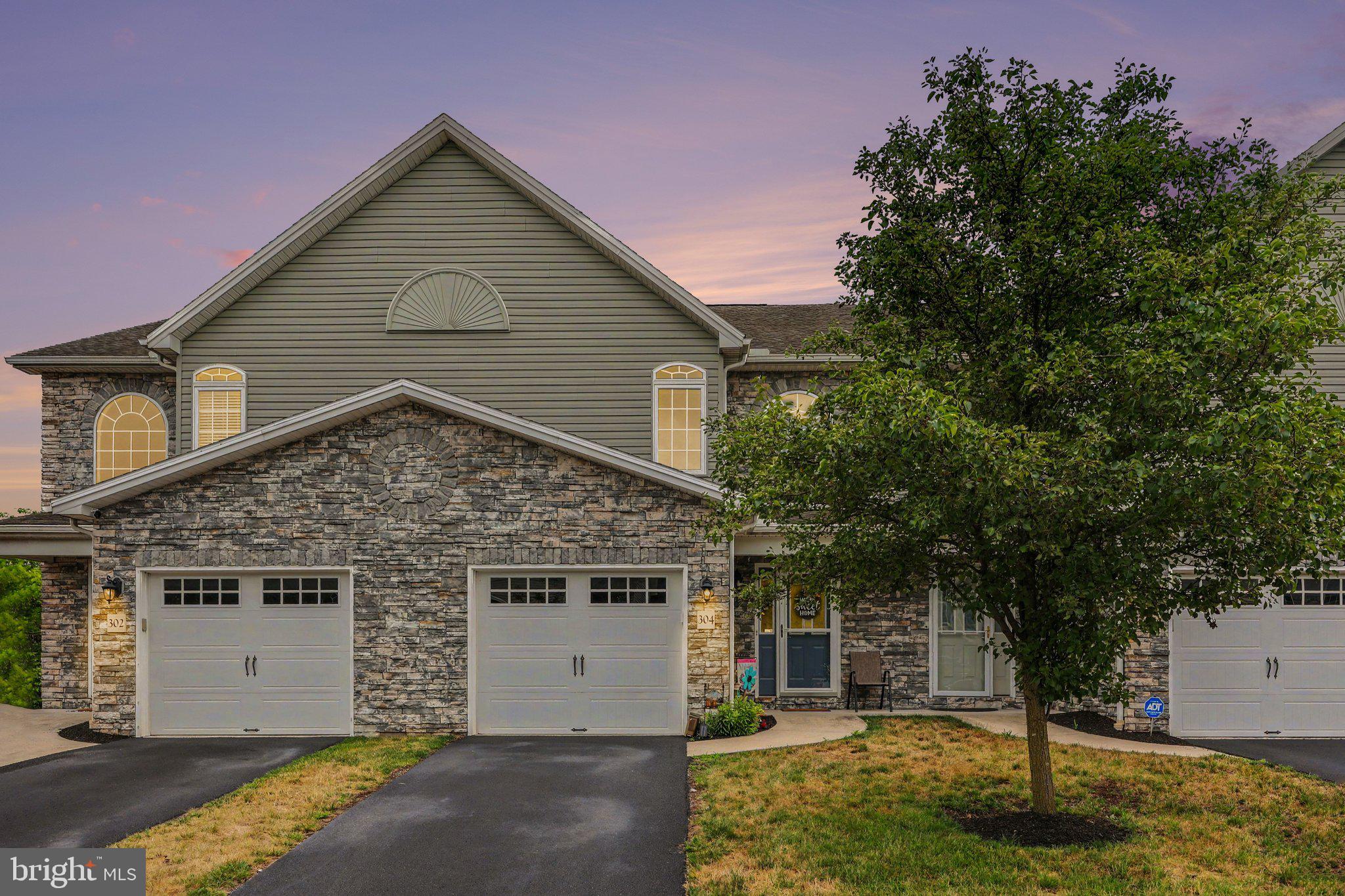 304 BRIAR RIDGE CIRCLE