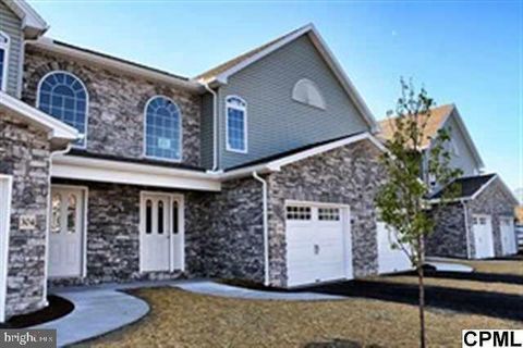 Townhouse For Sale - 304 Briar Ridge Circle<br/> ENOLA, PA 17025