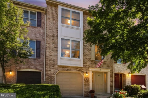 Townhouse For Sale - 8012 Broken Reed Court<br/> FREDERICK, MD 21701