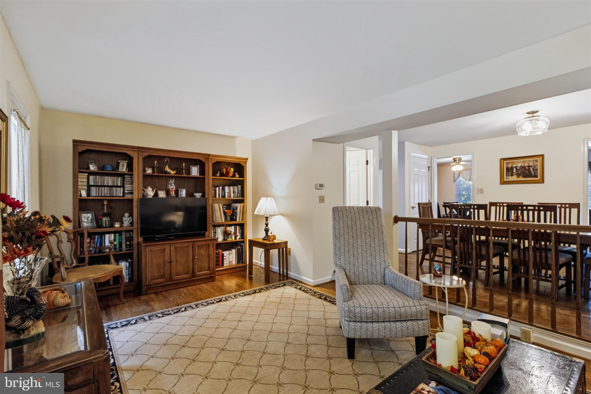 8012 BROKEN REED COURT
