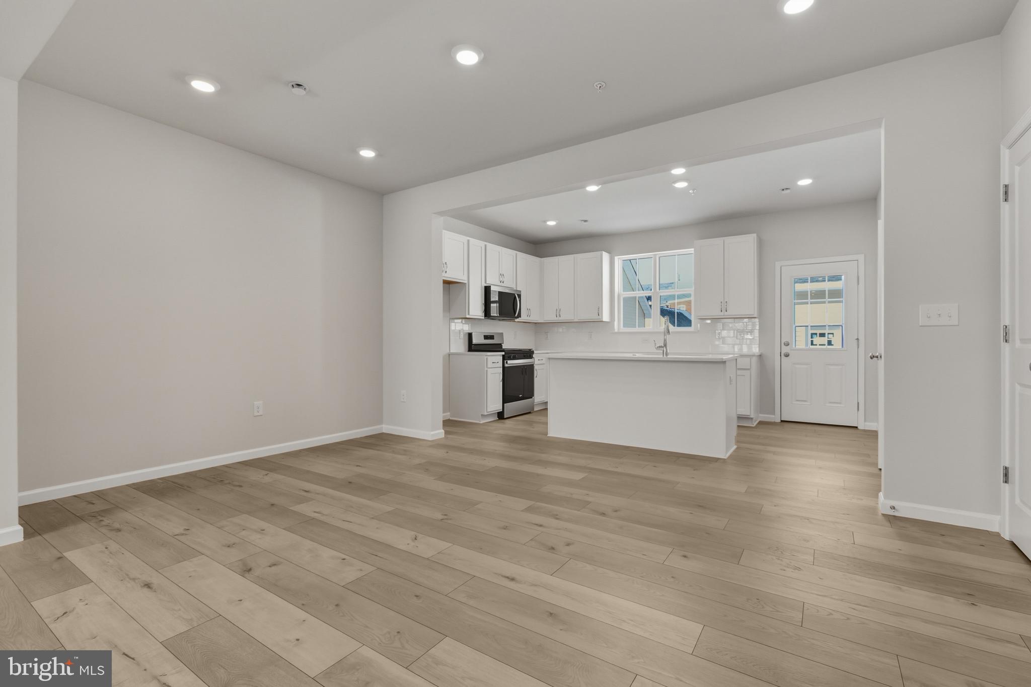 PERRY MILL - Residential