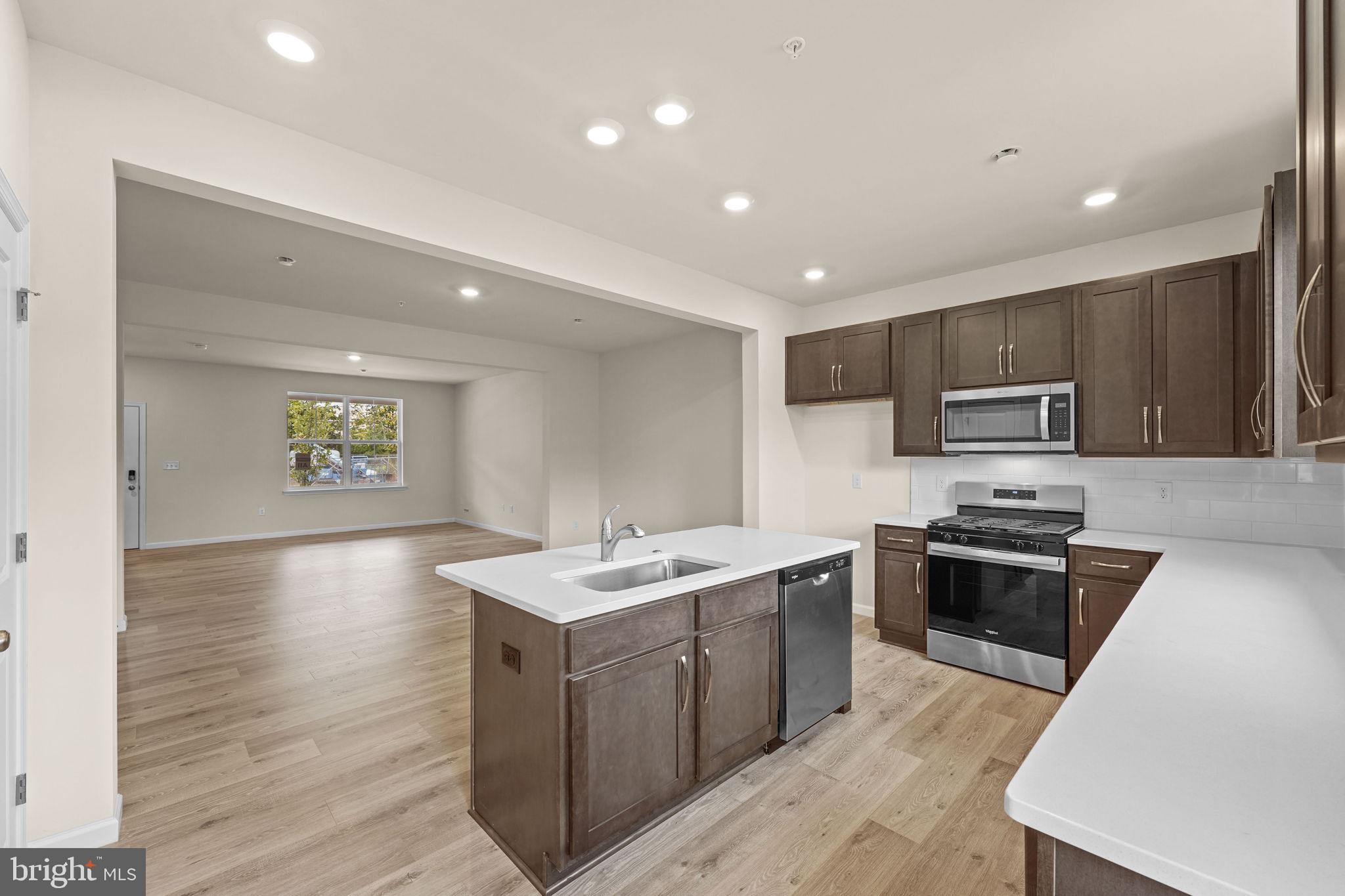 PERRY MILL - Residential