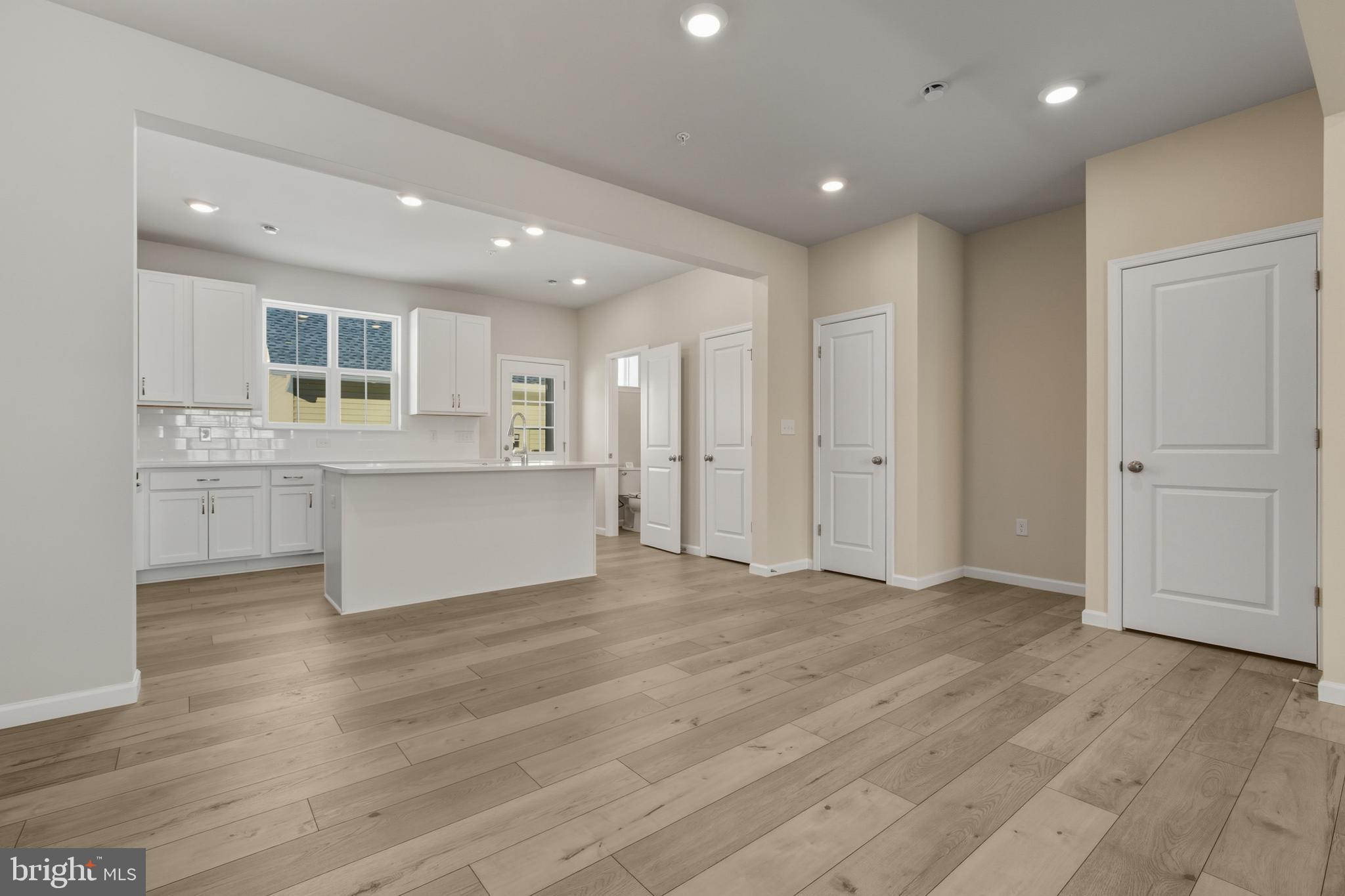 PERRY MILL - Residential