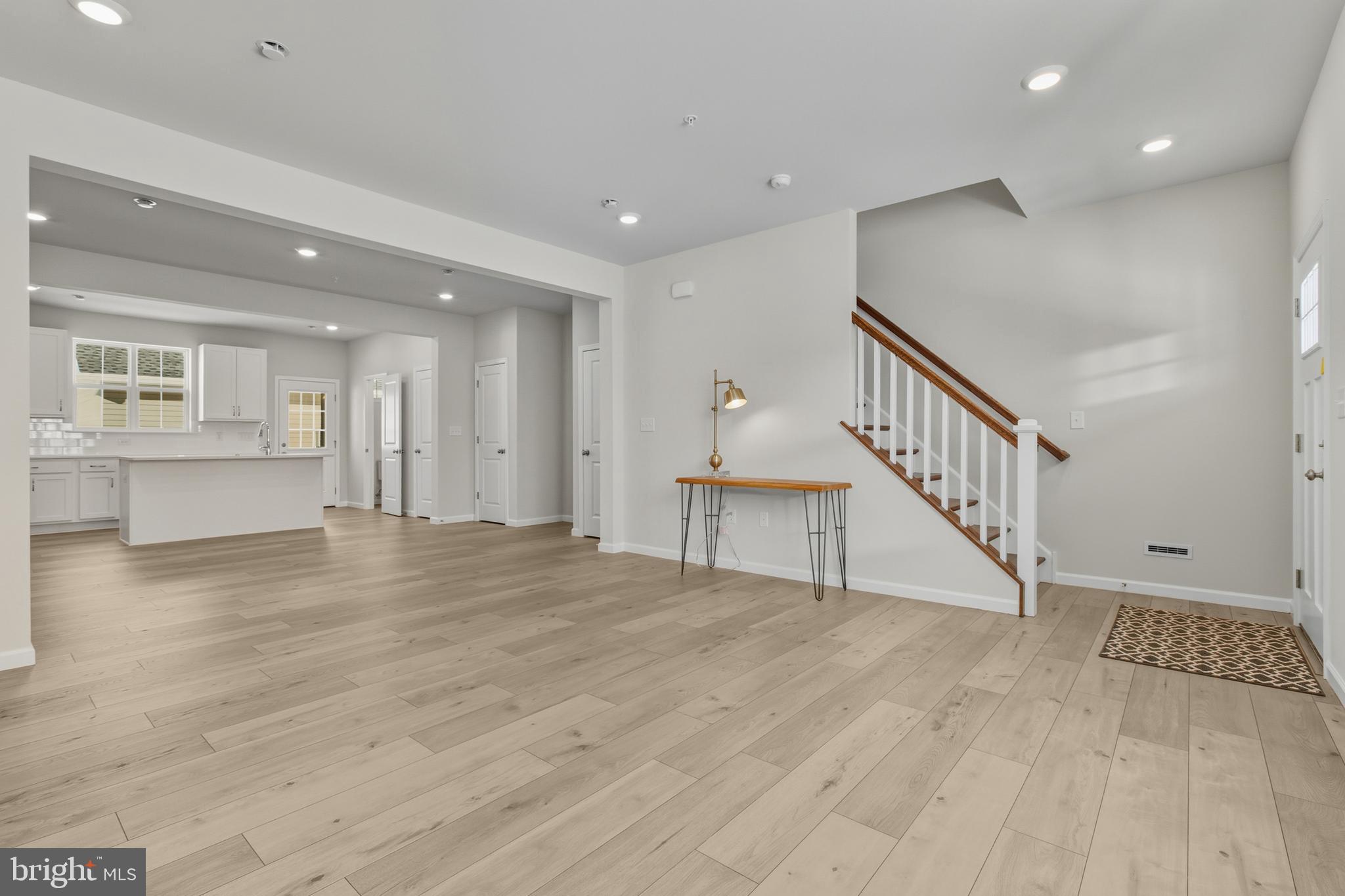 PERRY MILL - Residential